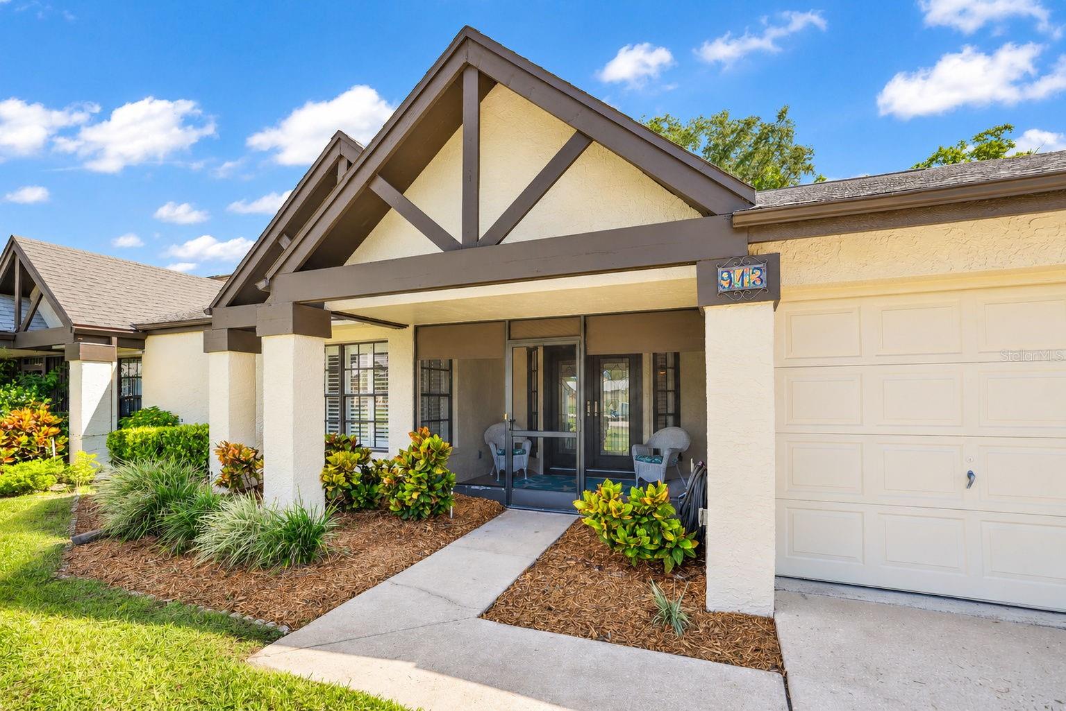 913 SUTTON PLACE, Palm Harbor, FL 34684