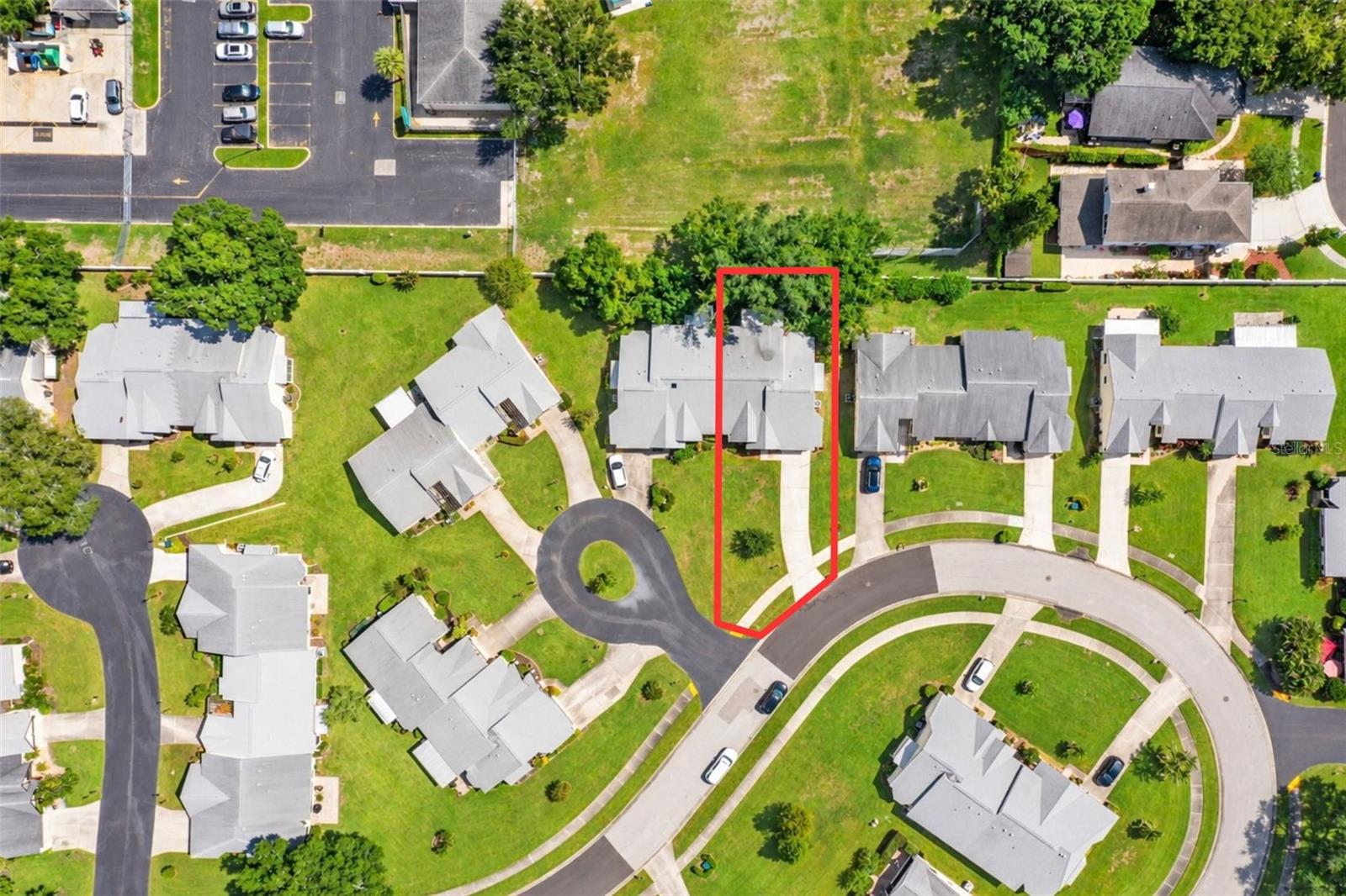 913 SUTTON PLACE, Palm Harbor, FL 34684