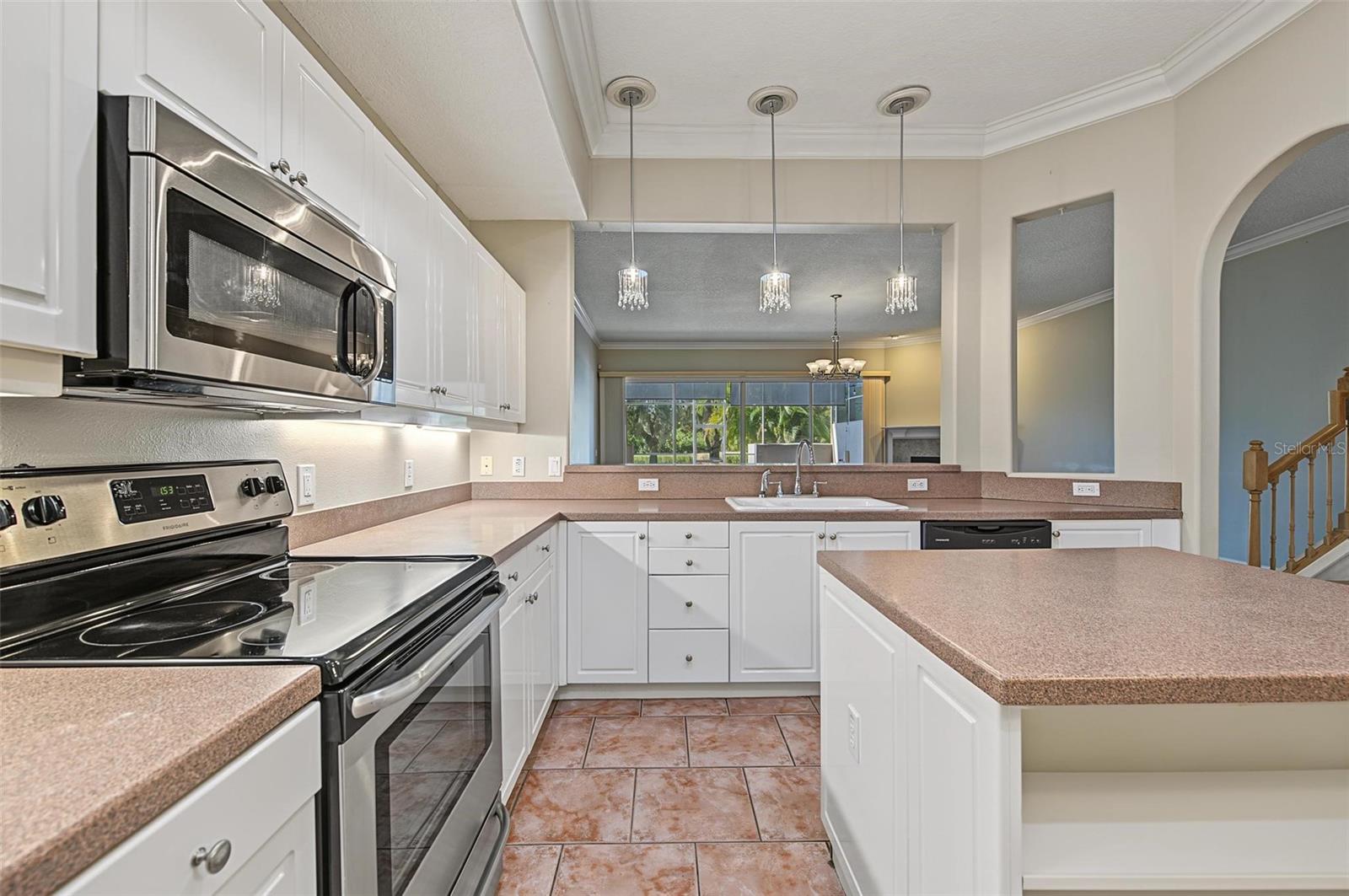 1626 LAGO VISTA BOULEVARD, Palm Harbor, FL 34685
