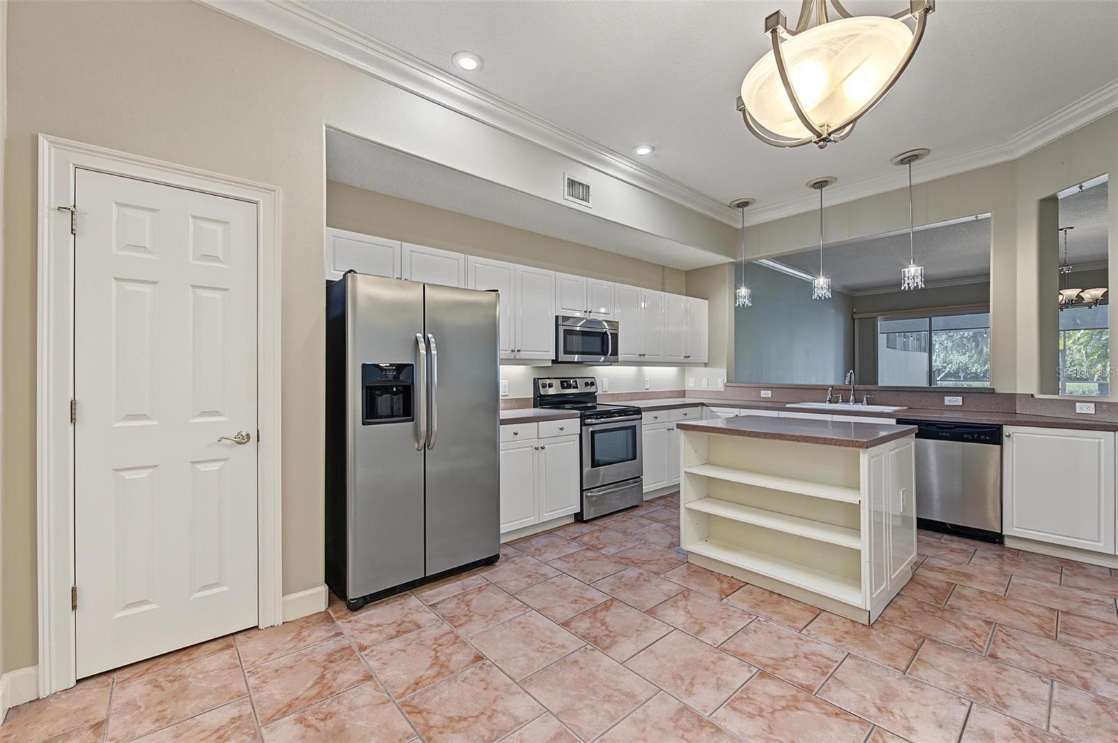 1626 LAGO VISTA BOULEVARD, Palm Harbor, FL 34685