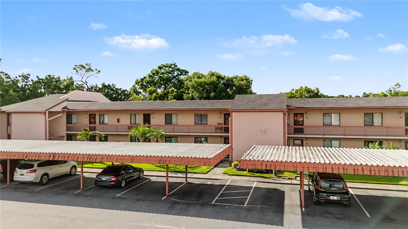 110 LAKESIDE COURT, #110, Oldsmar, FL 34677