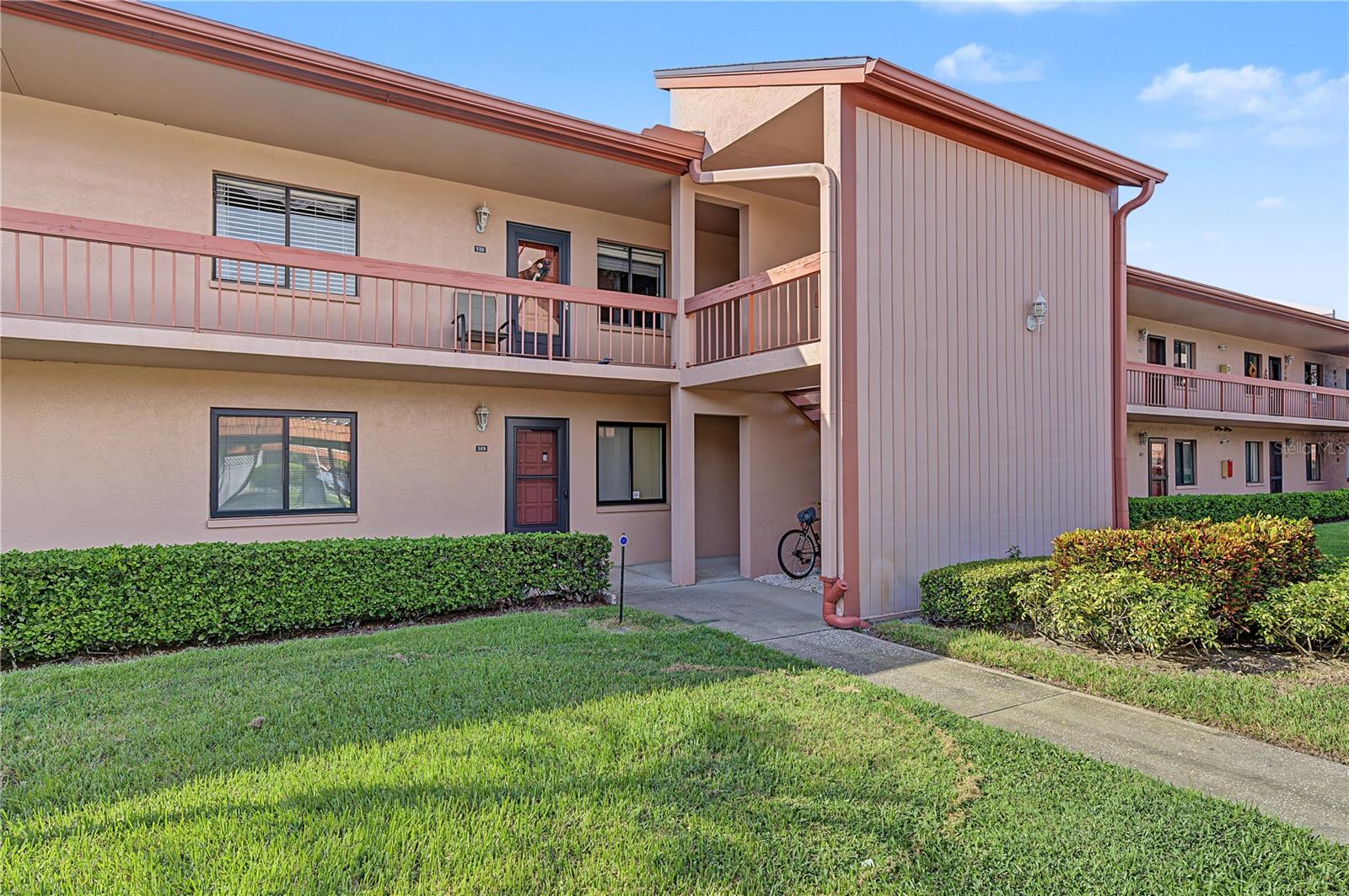 110 LAKESIDE COURT, #110, Oldsmar, FL 34677