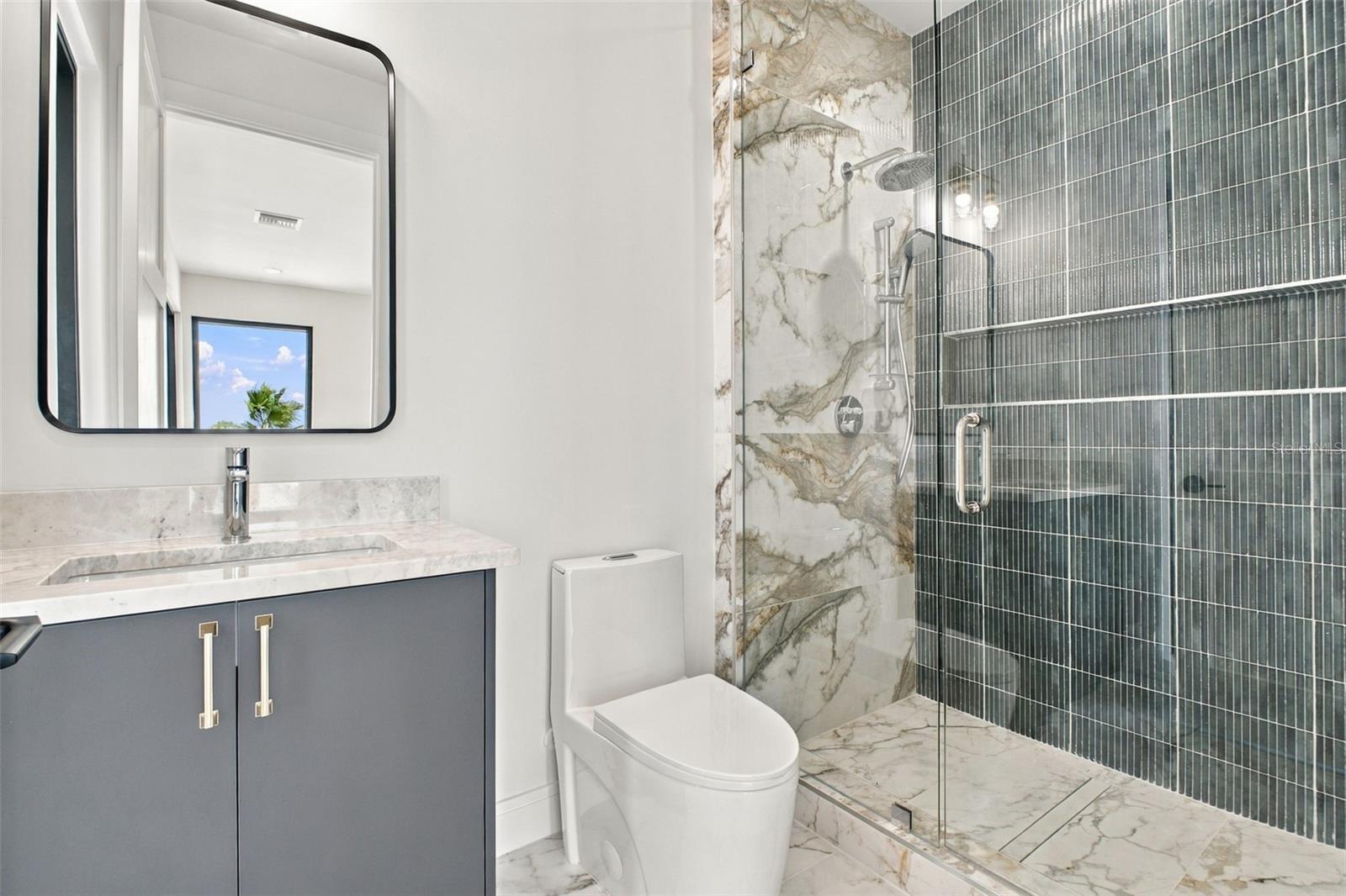 7176 S SHORE DRIVE S, South Pasadena, FL 33707