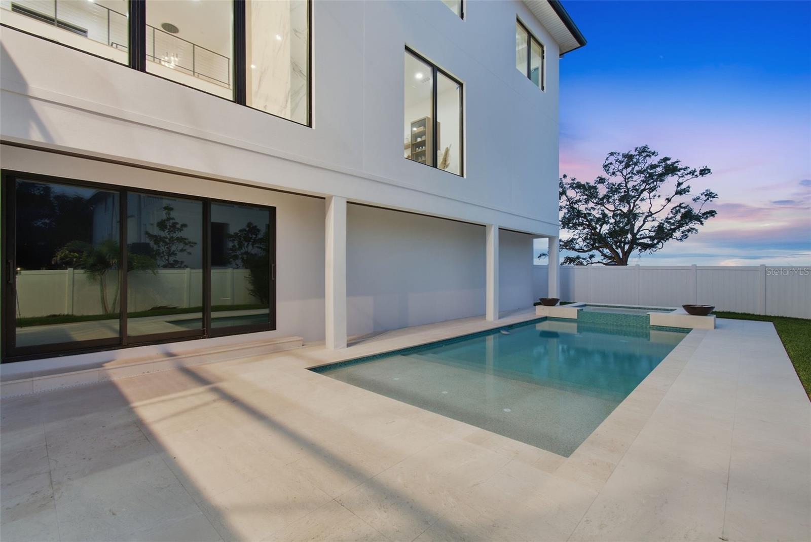 5023 W LEONA STREET, Tampa, FL 33629
