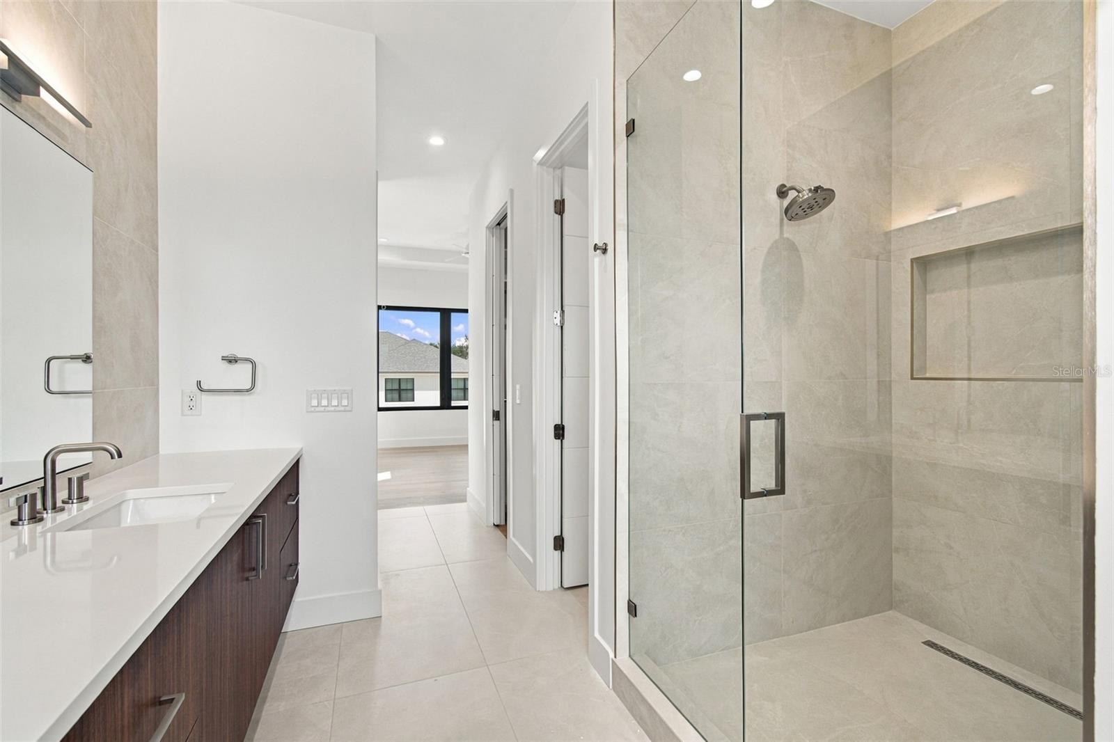 5023 W LEONA STREET, Tampa, FL 33629