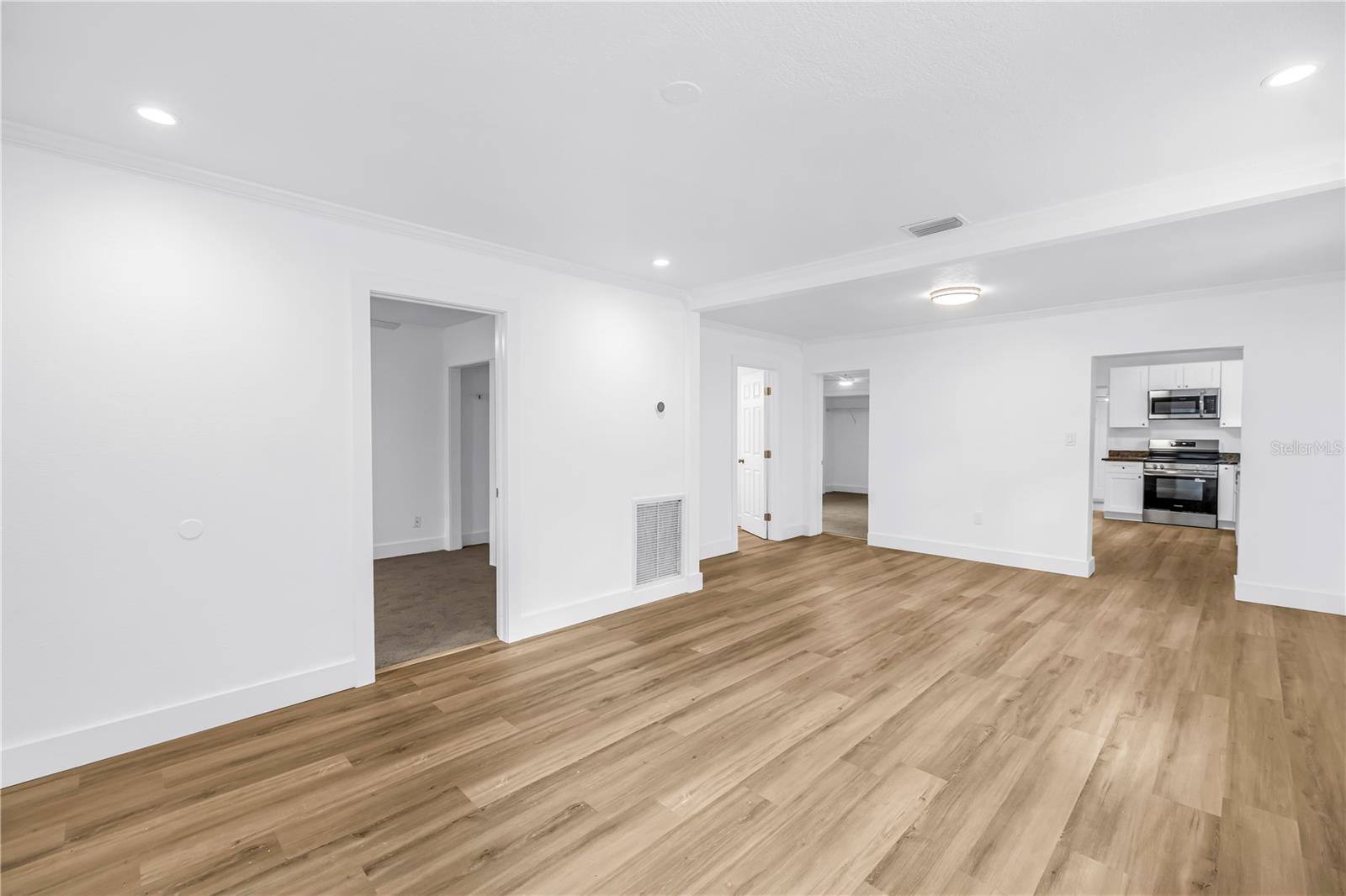 1306 E NEW ORLEANS AVENUE, Tampa, FL 33603