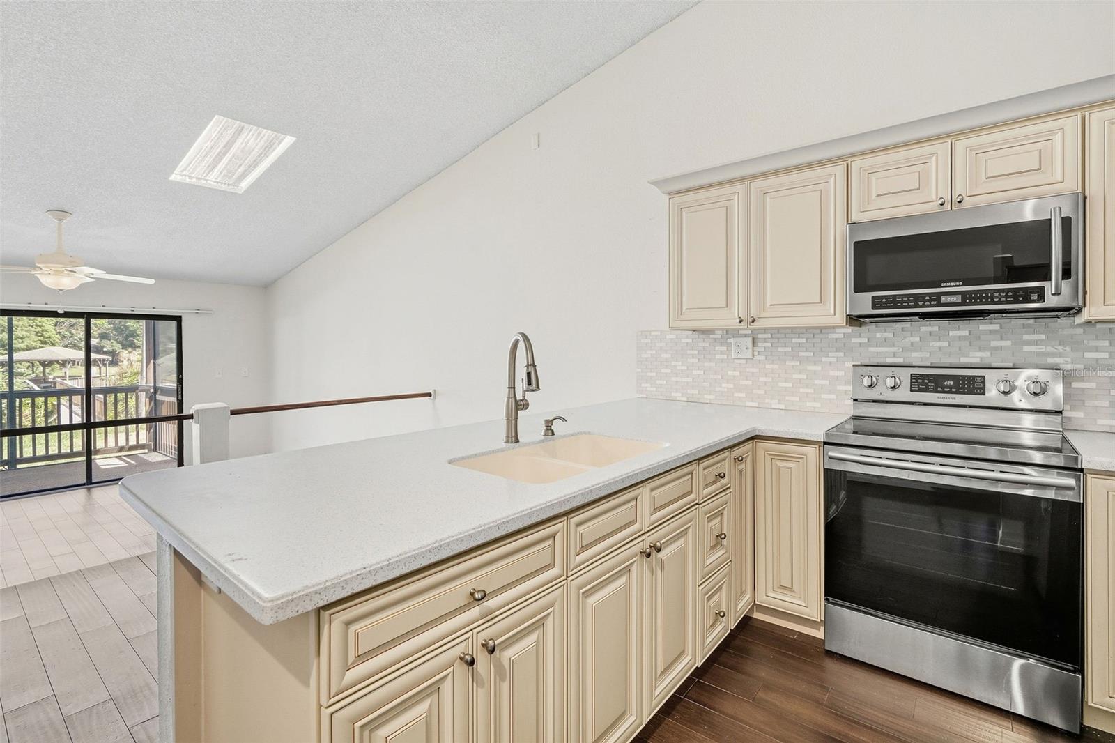 6387 92ND PLACE N, #1502, Pinellas Park, FL 33782
