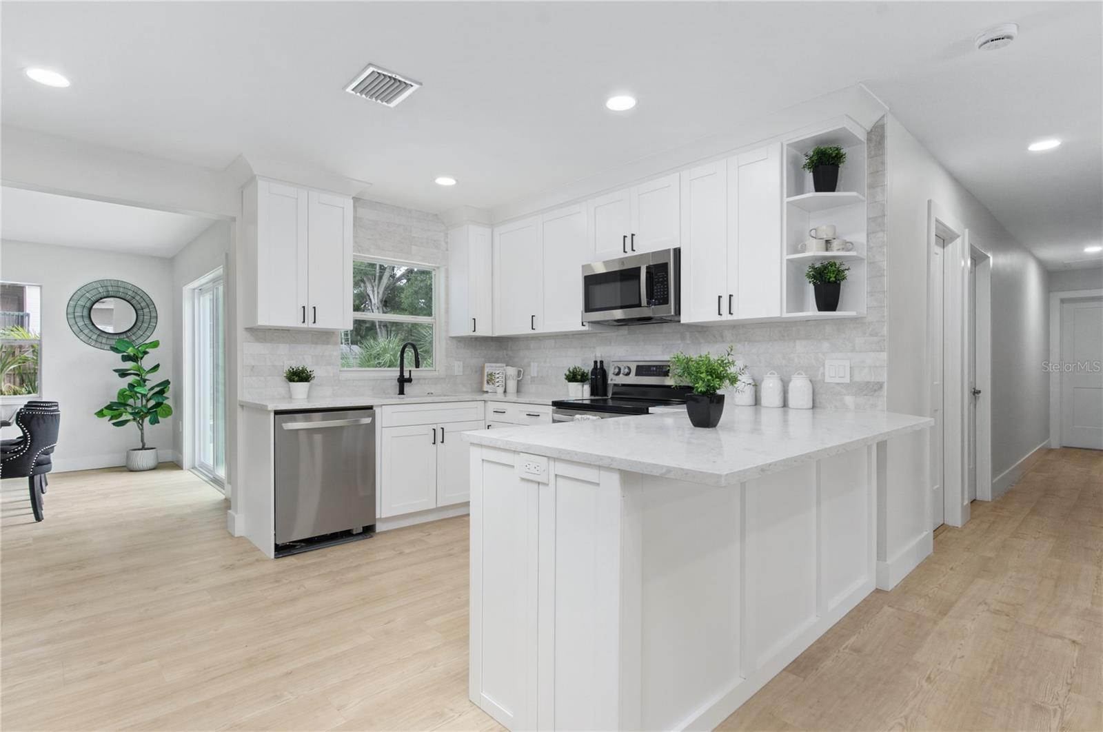 221 ONTARIO AVENUE, Crystal Beach, FL 34681