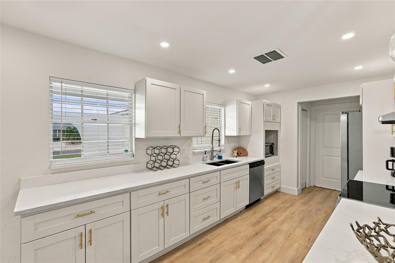 2710 21ST AVENUE W, Bradenton, FL 34205
