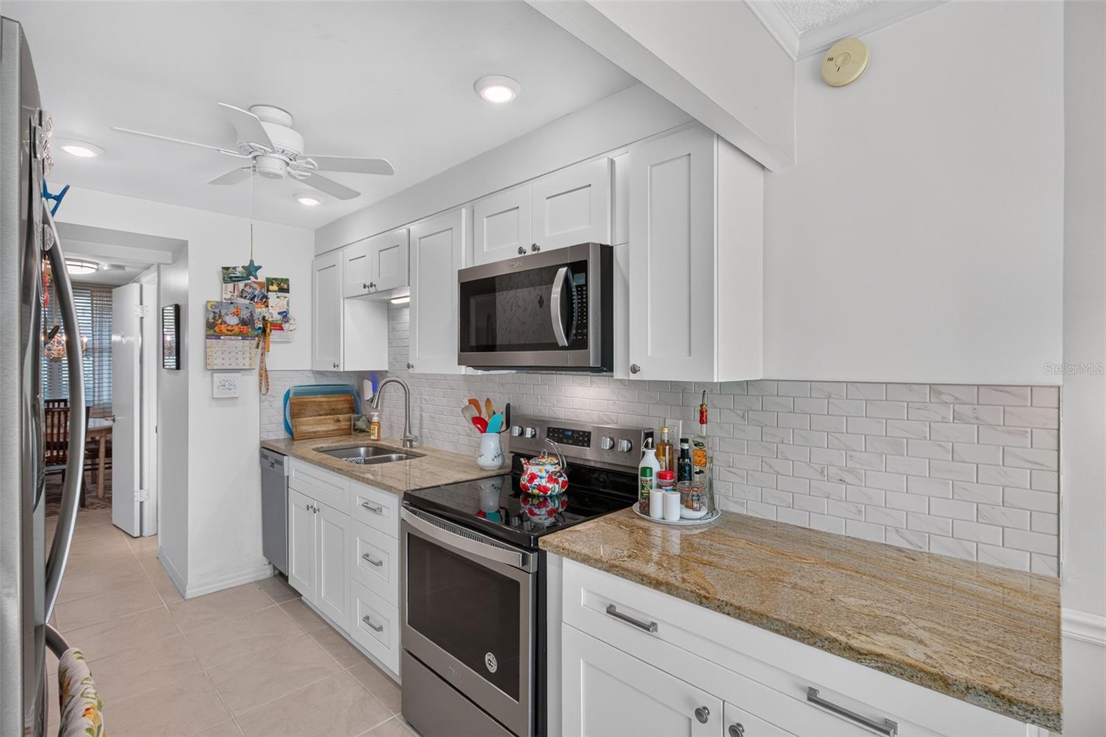 Lots of space to prep your meals