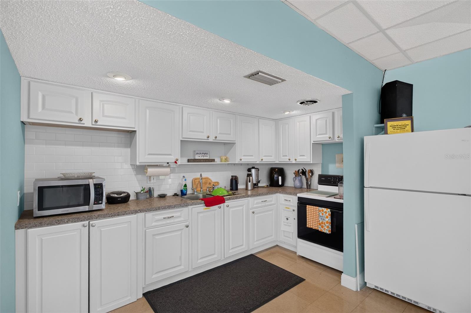 Clubhouse kitchen for parties