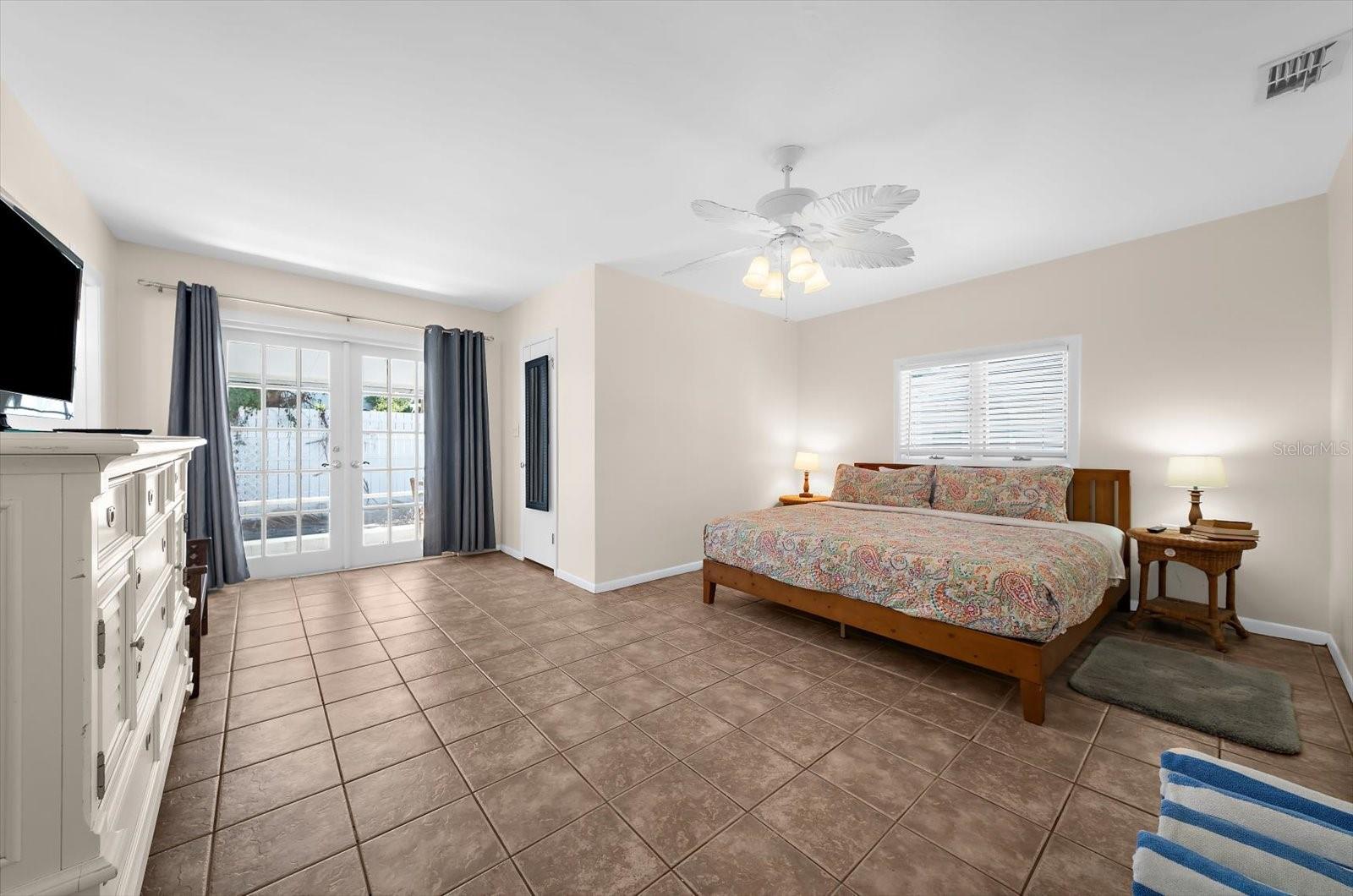 19 CAMBRIA STREET, Clearwater, FL 33767