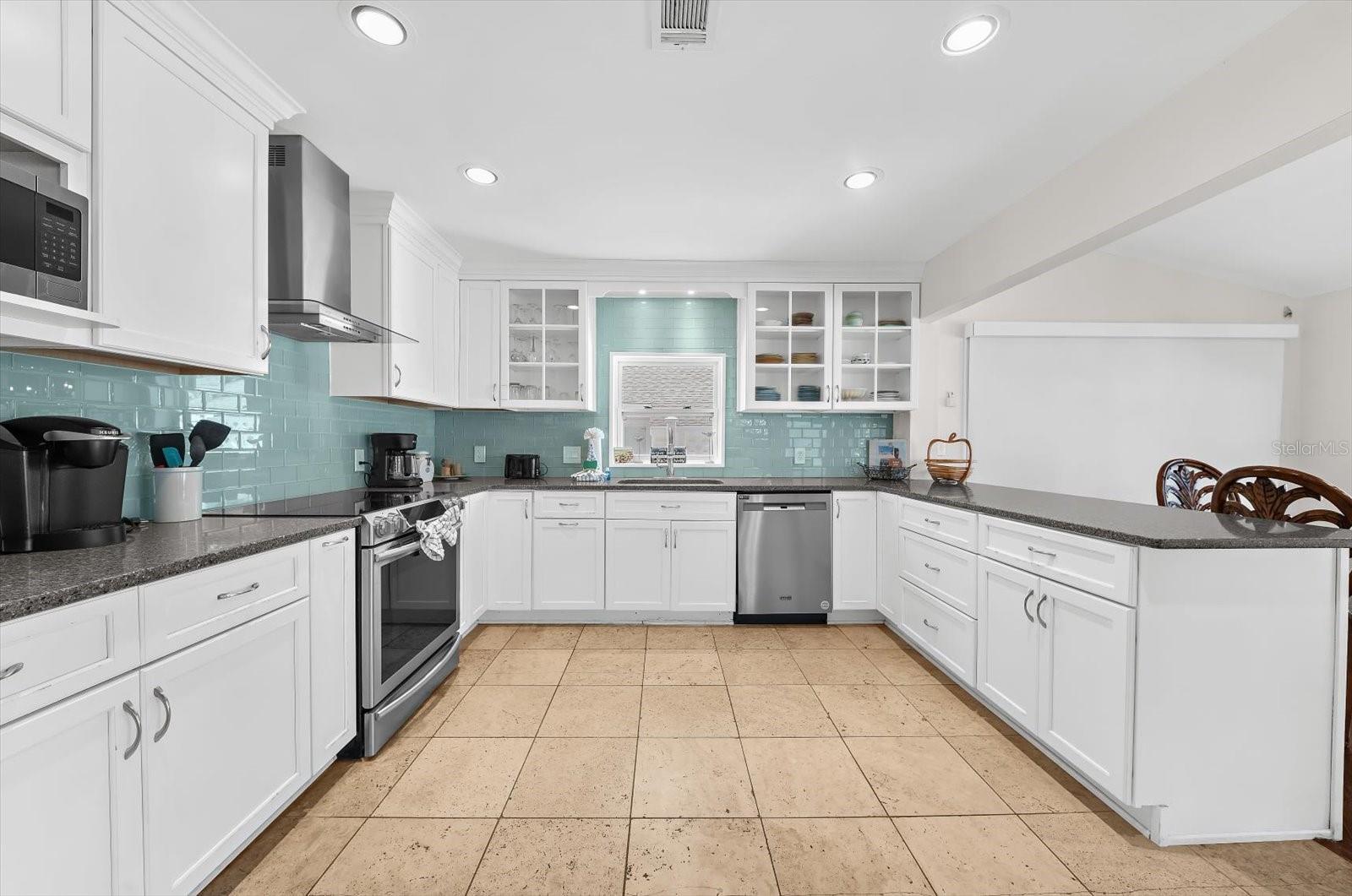 19 CAMBRIA STREET, Clearwater, FL 33767
