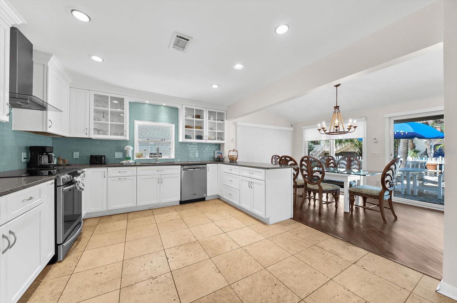 19 CAMBRIA STREET, Clearwater, FL 33767