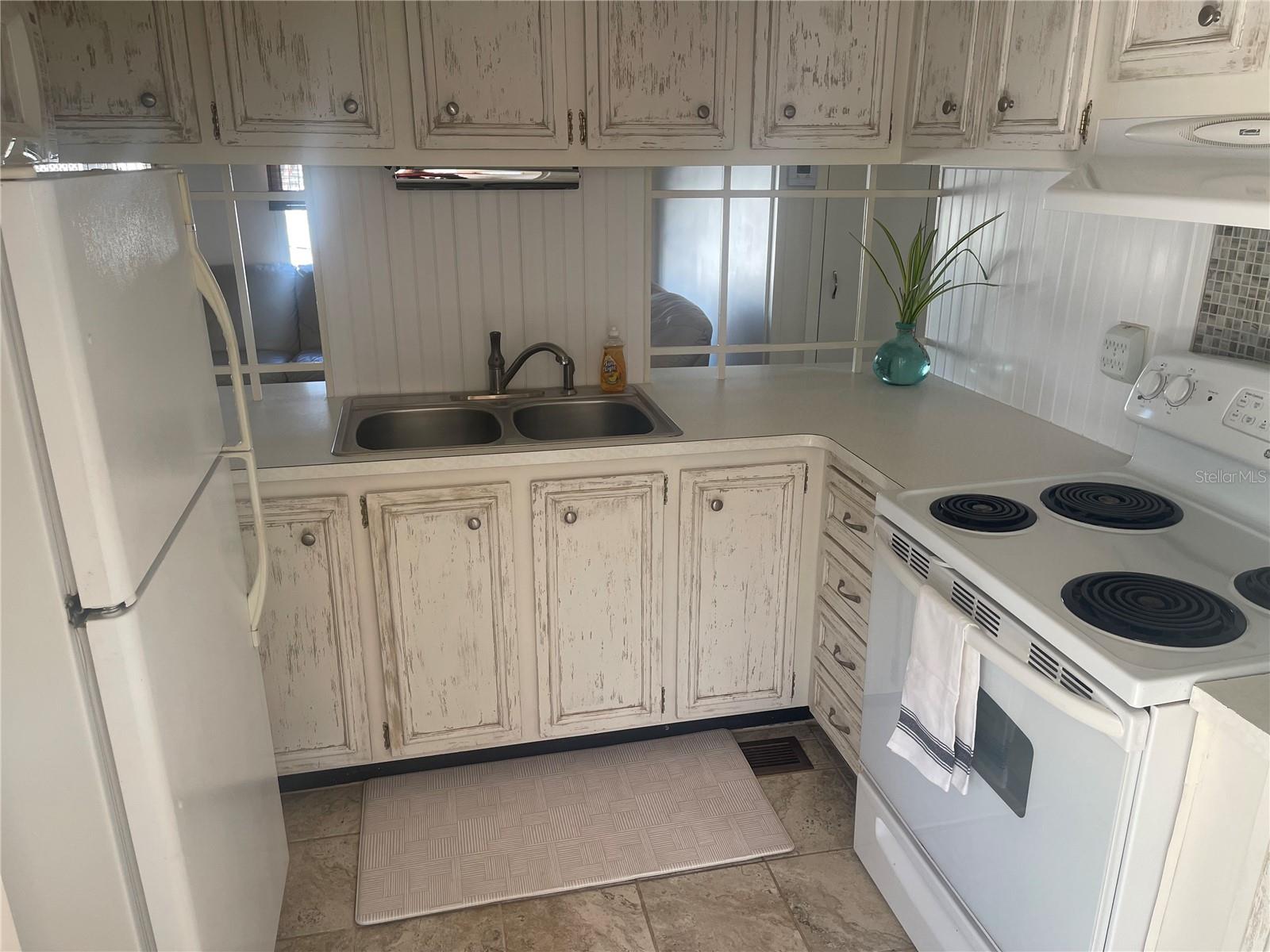 4851 W GANDY BOULEVARD, #B9L31, Tampa, FL 33611