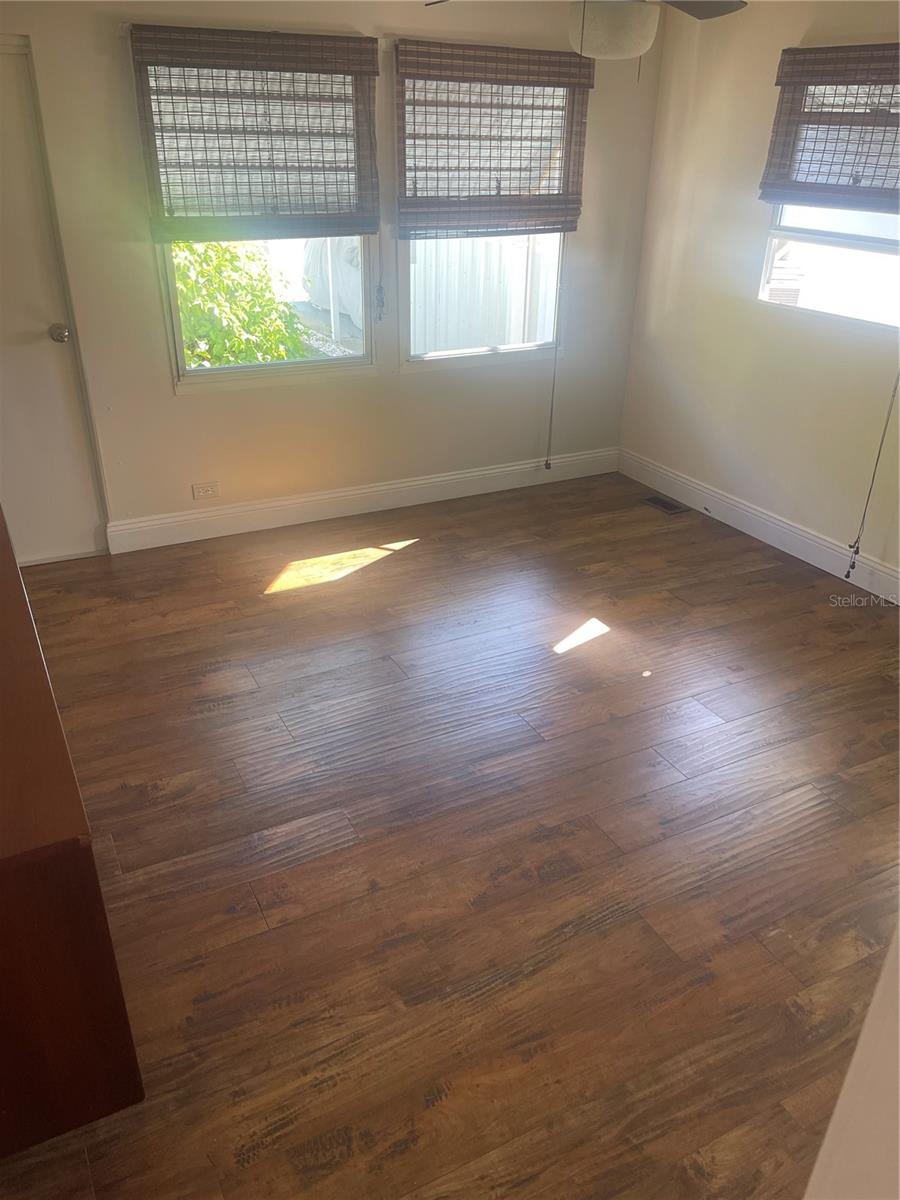 4851 W GANDY BOULEVARD, #B9L31, Tampa, FL 33611