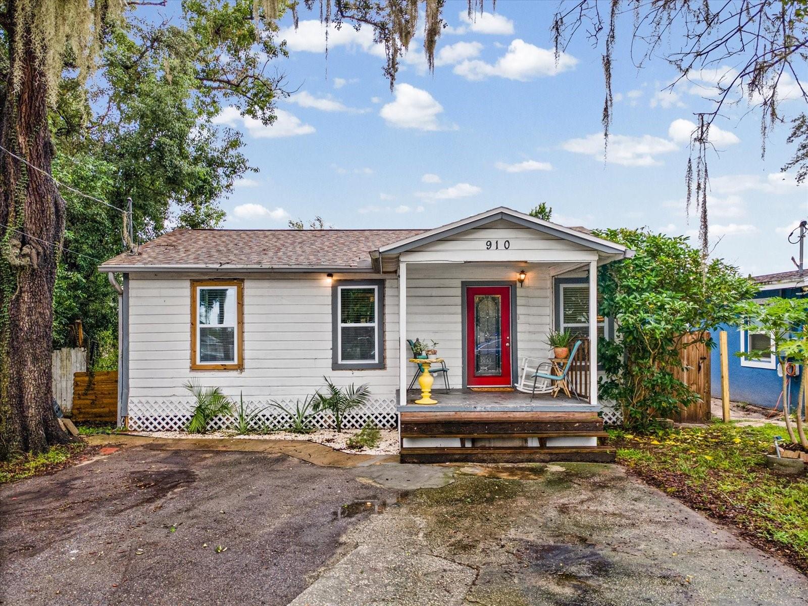 910 E ESKIMO AVENUE, Tampa, FL 33604