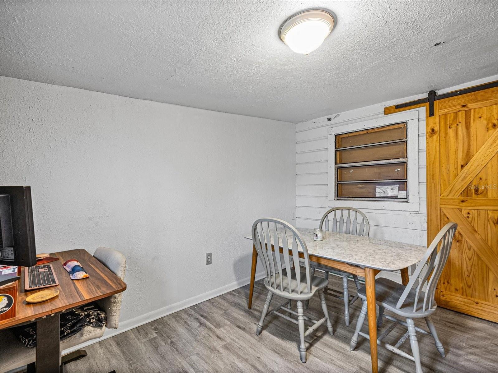 910 E ESKIMO AVENUE, Tampa, FL 33604
