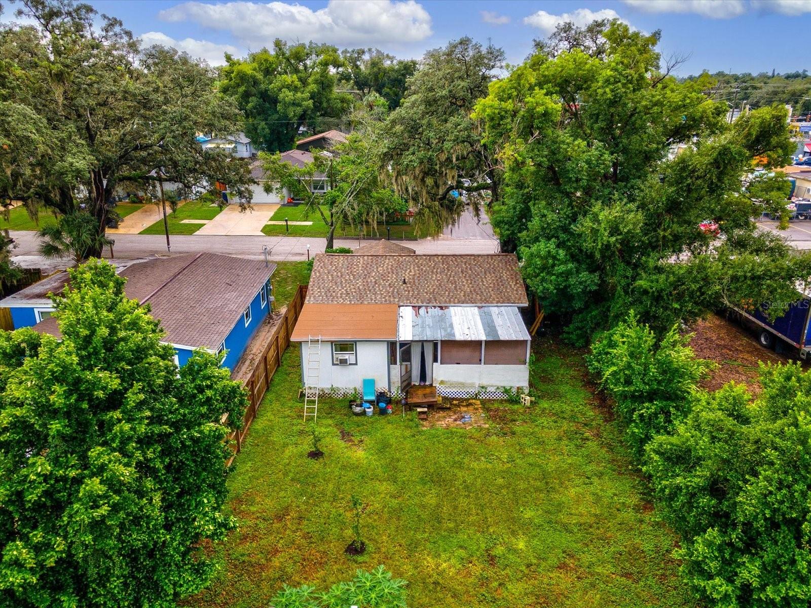 910 E ESKIMO AVENUE, Tampa, FL 33604
