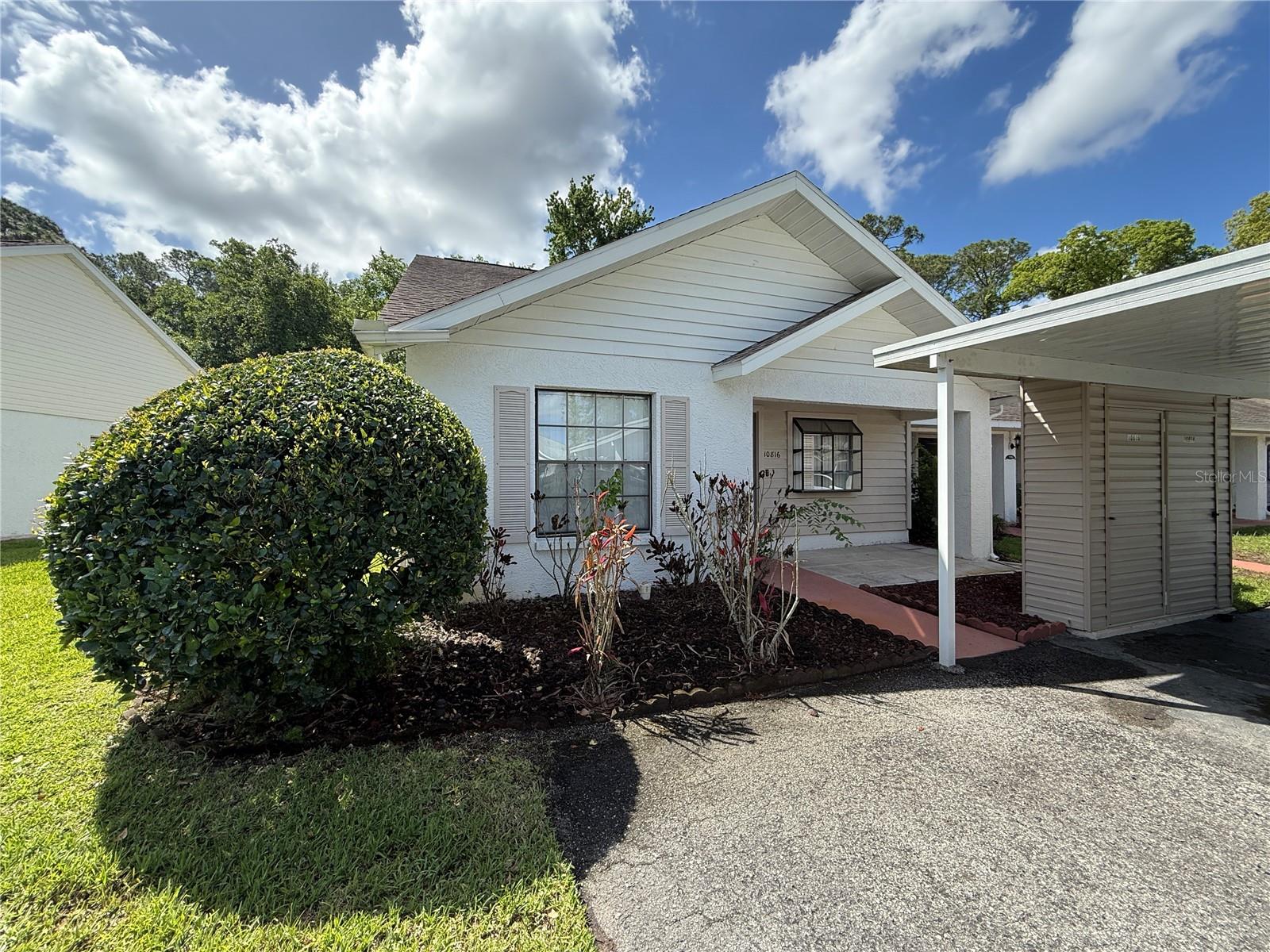 10816 LAQUINTA DRIVE, New Port Richey, FL 34654 10816 LAQUINTA DRIVE, New Port Richey, FL 34654