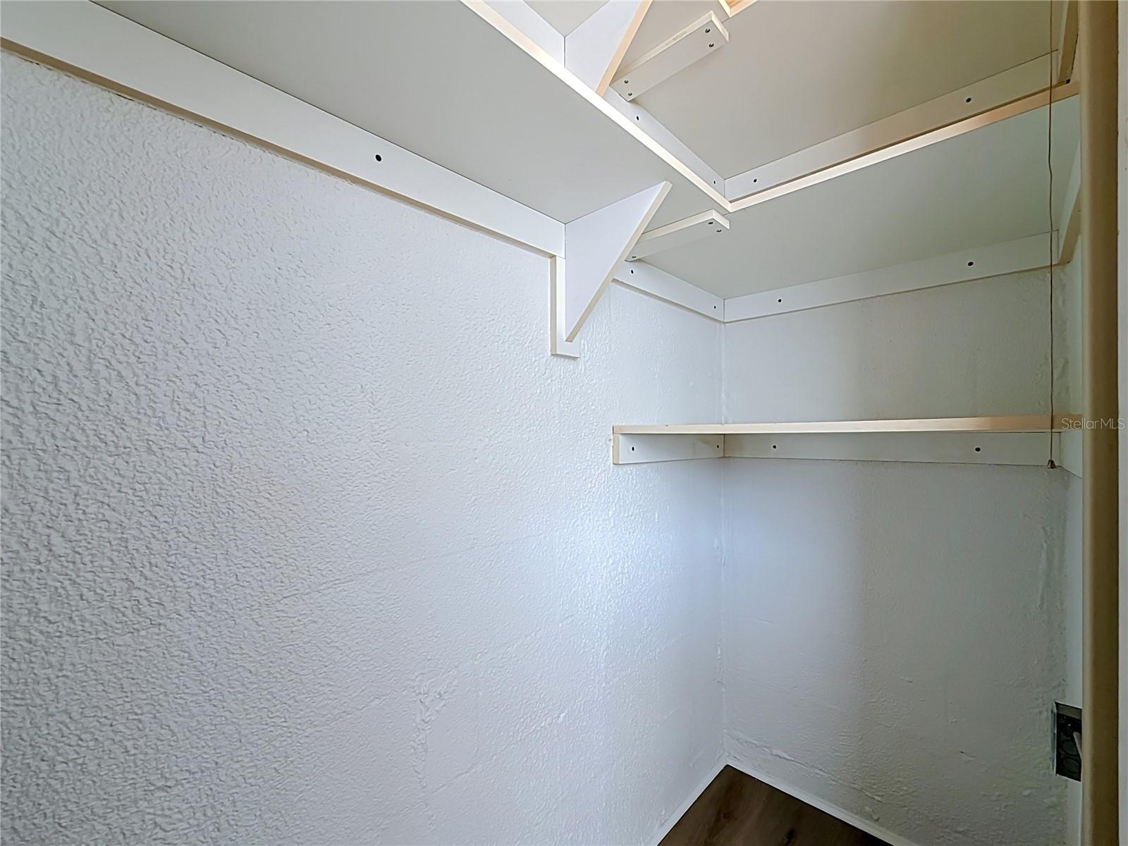6100 21ST STREET N, #17, St Petersburg, FL 33714