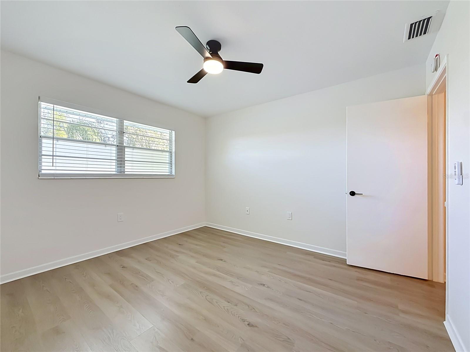 6100 21ST STREET N, #17, St Petersburg, FL 33714