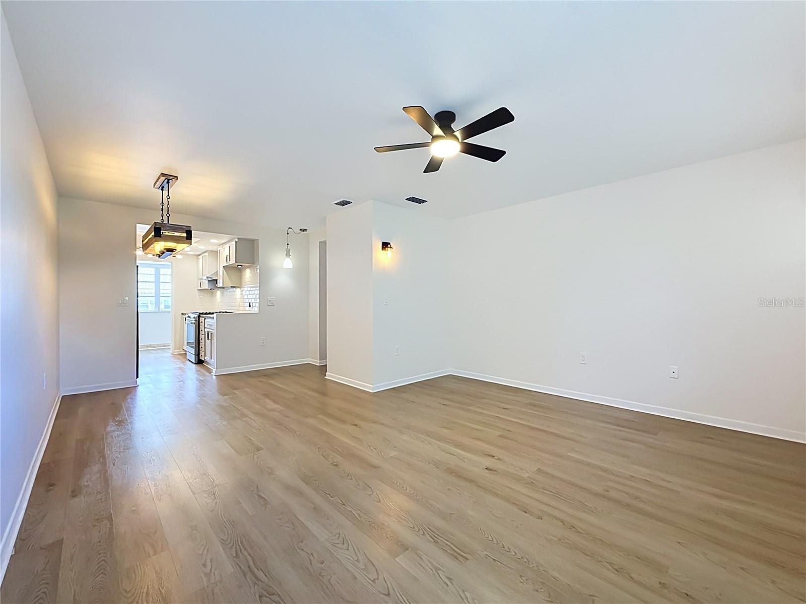 6100 21ST STREET N, #17, St Petersburg, FL 33714