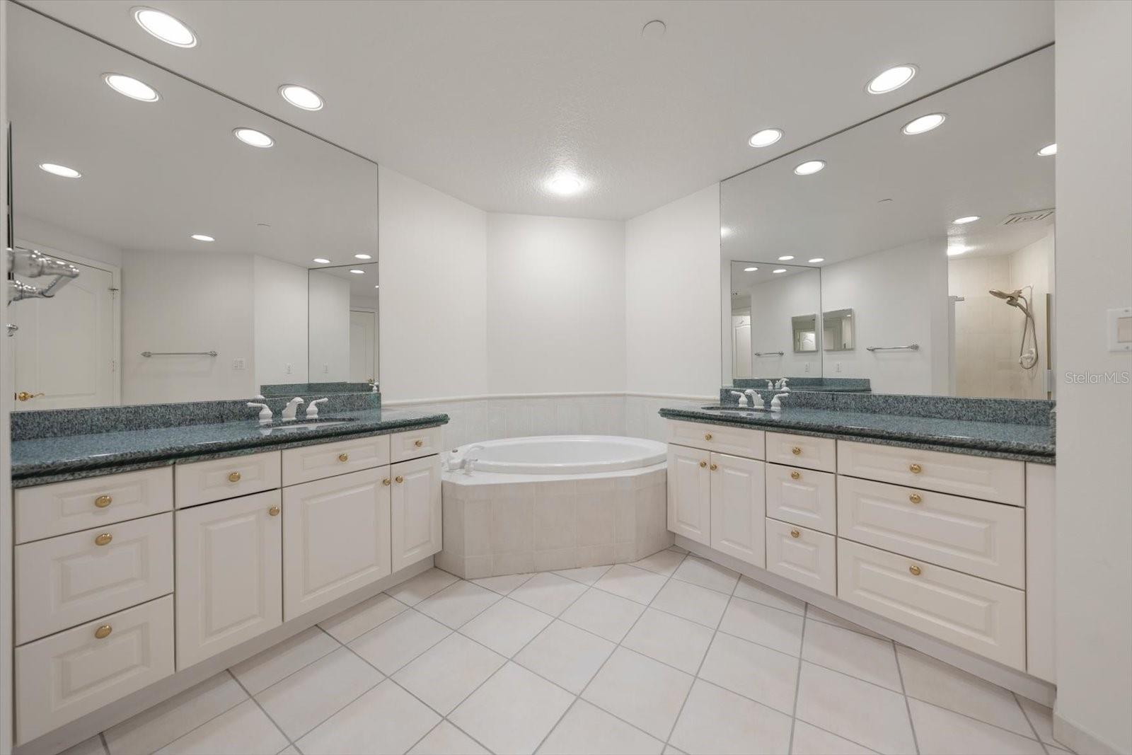1200 GULF BOULEVARD, #1704, Clearwater, FL 33767
