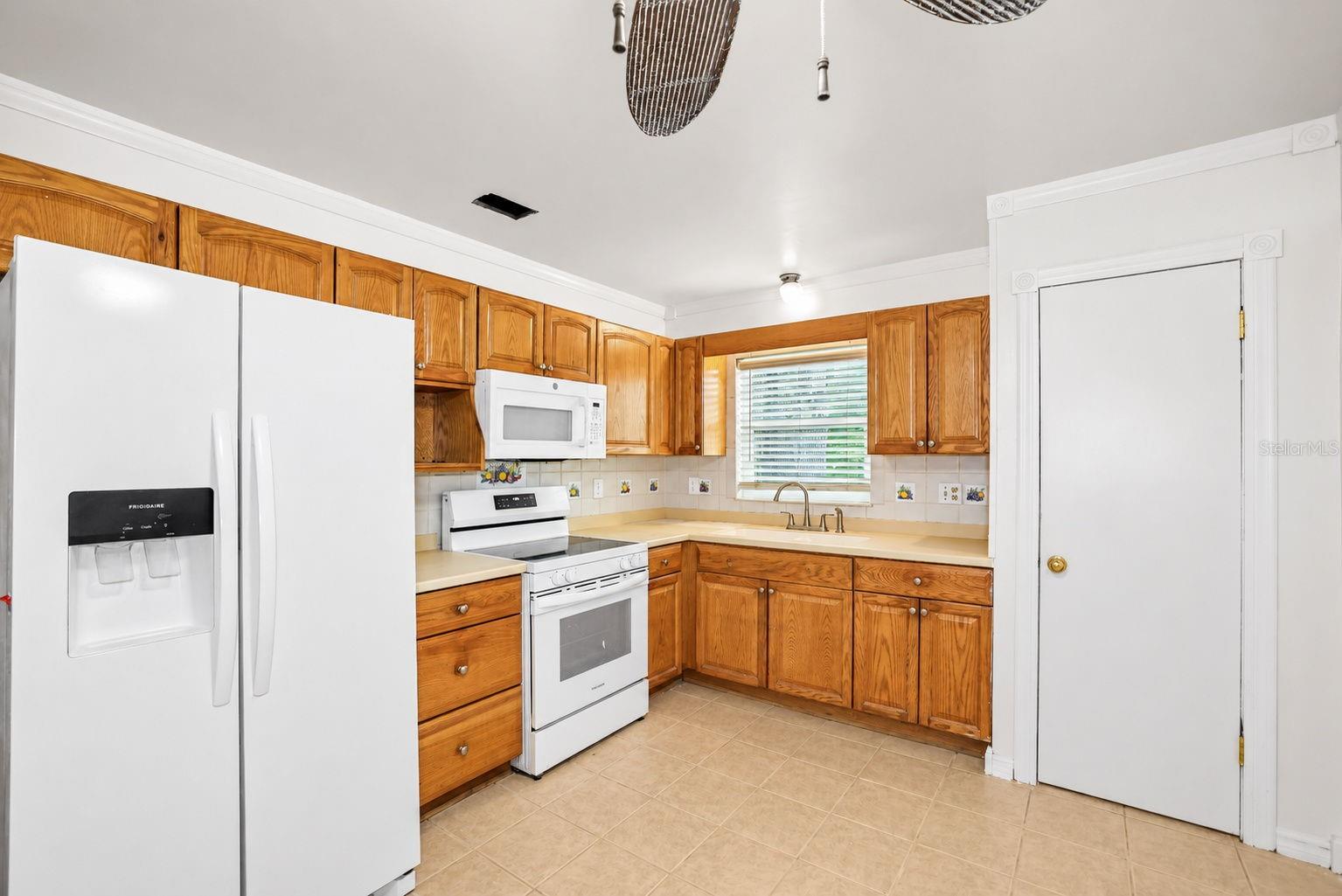 374 3RD STREET NW, #A, Largo, FL 33770