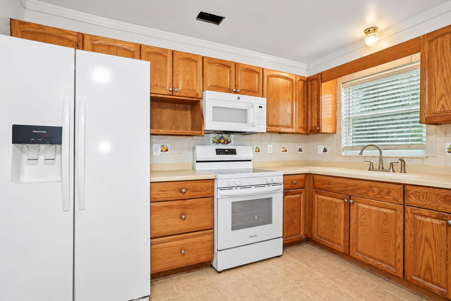 374 3RD STREET NW, #A, Largo, FL 33770