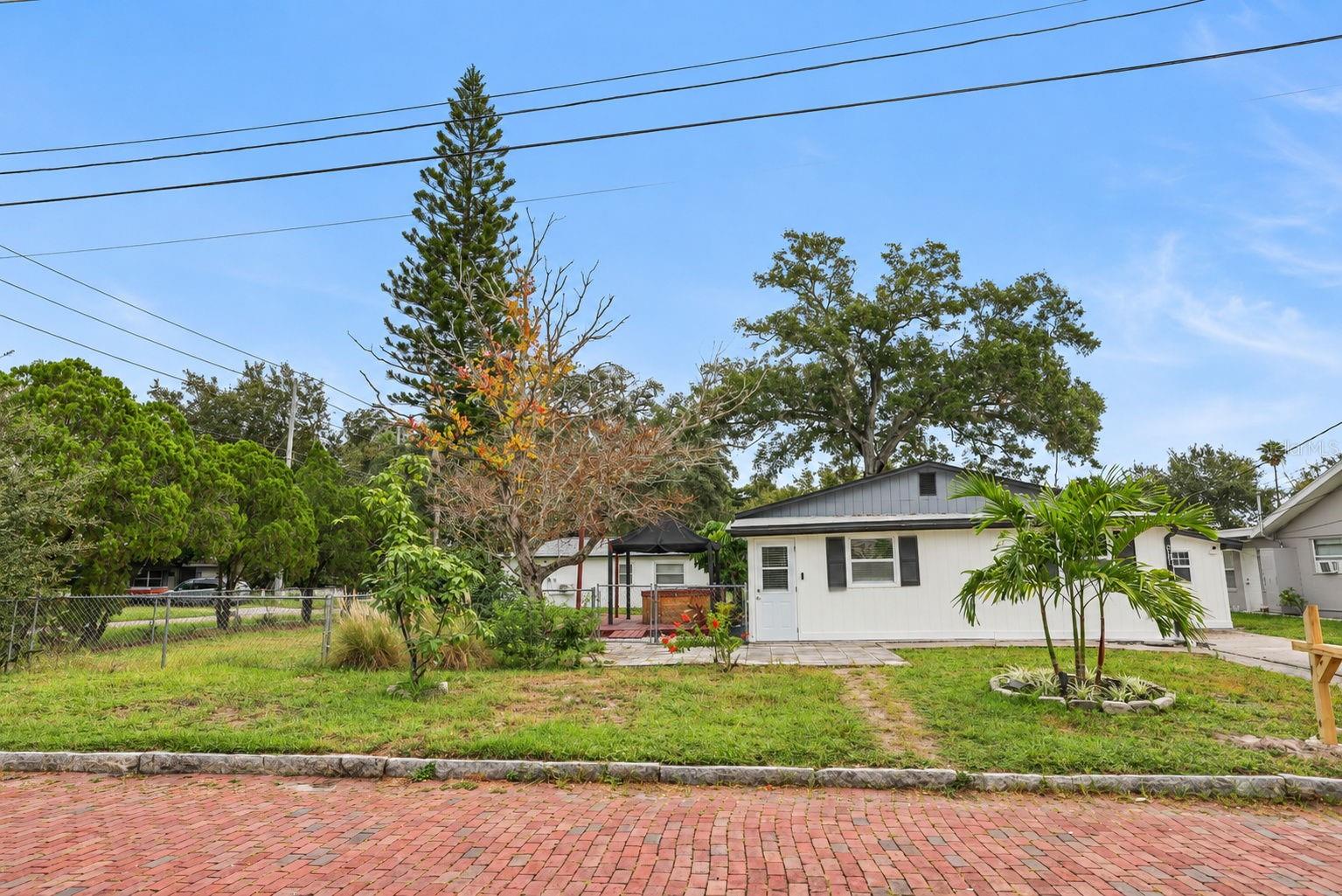 374 3RD STREET NW, #A, Largo, FL 33770 374 3RD STREET NW, #A, Largo, FL 33770
