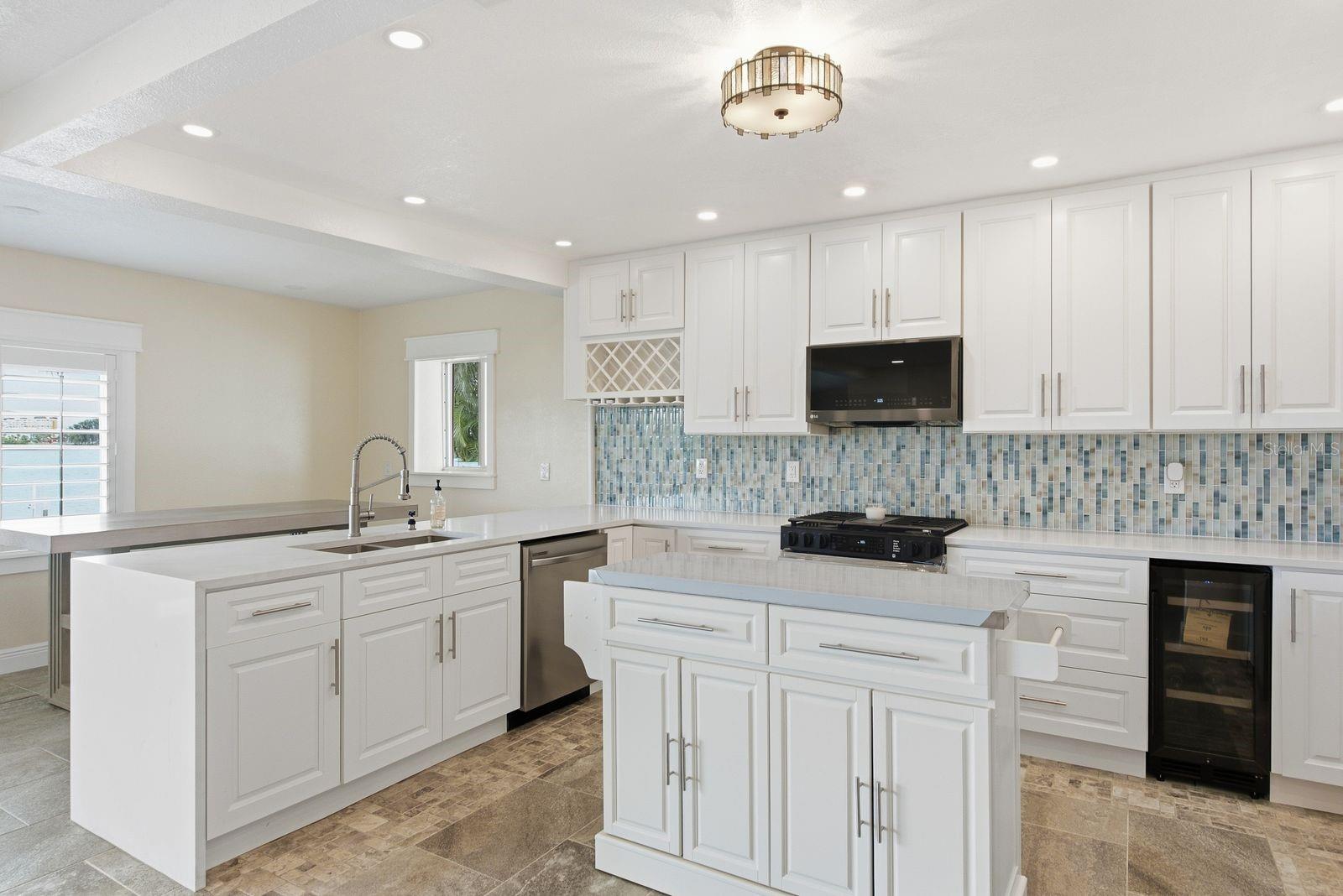 14223 E PARSLEY DRIVE, Madeira Beach, FL 33708