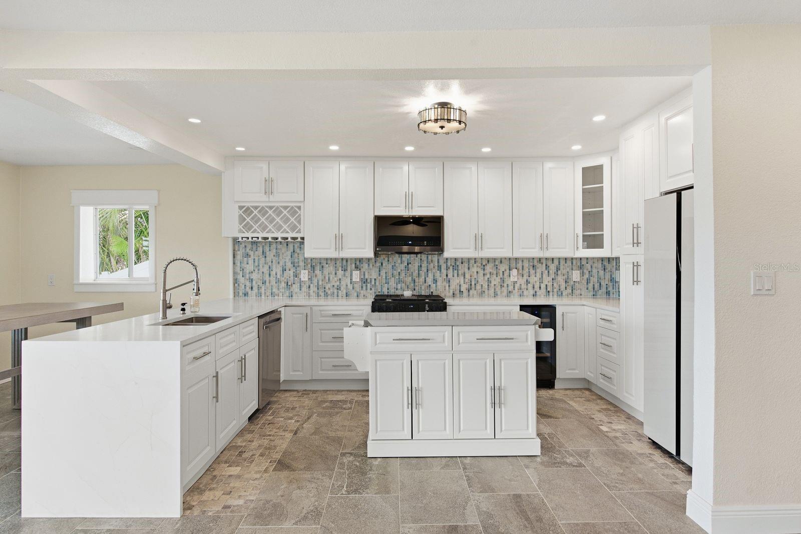 14223 E PARSLEY DRIVE, Madeira Beach, FL 33708