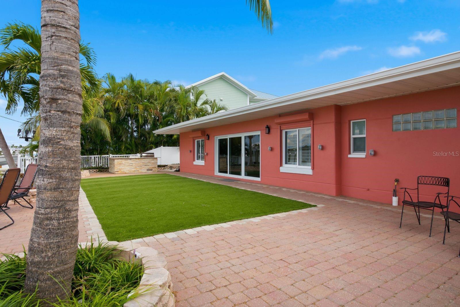 14223 E PARSLEY DRIVE, Madeira Beach, FL 33708