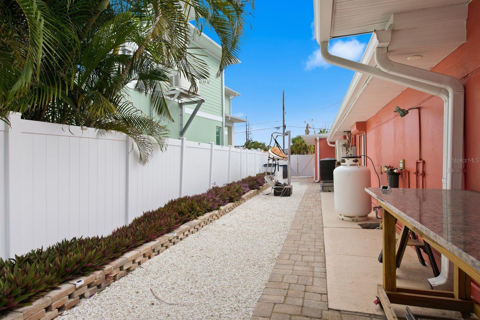 14223 E PARSLEY DRIVE, Madeira Beach, FL 33708