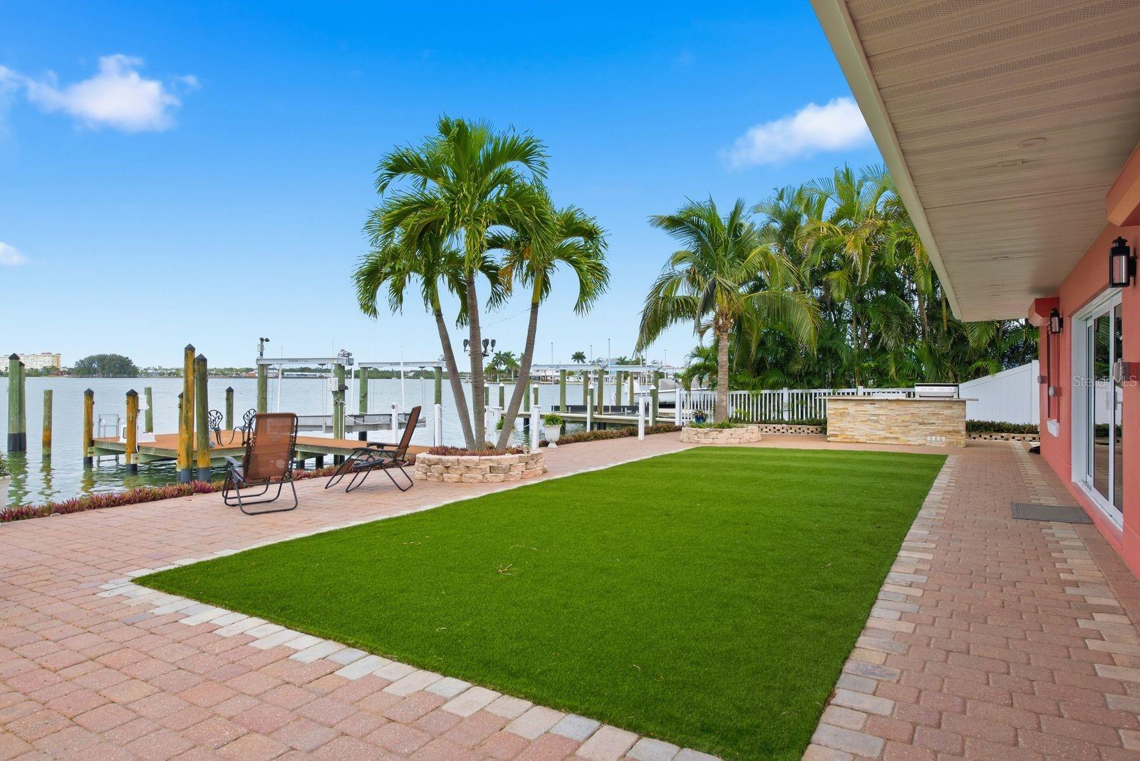 14223 E PARSLEY DRIVE, Madeira Beach, FL 33708