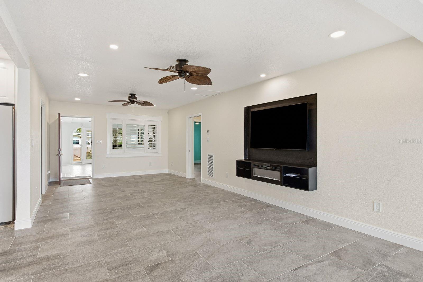 14223 E PARSLEY DRIVE, Madeira Beach, FL 33708