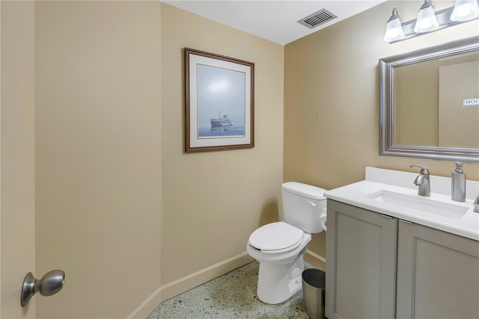 700 BEACH DRIVE NE, #201, St Petersburg, FL 33701