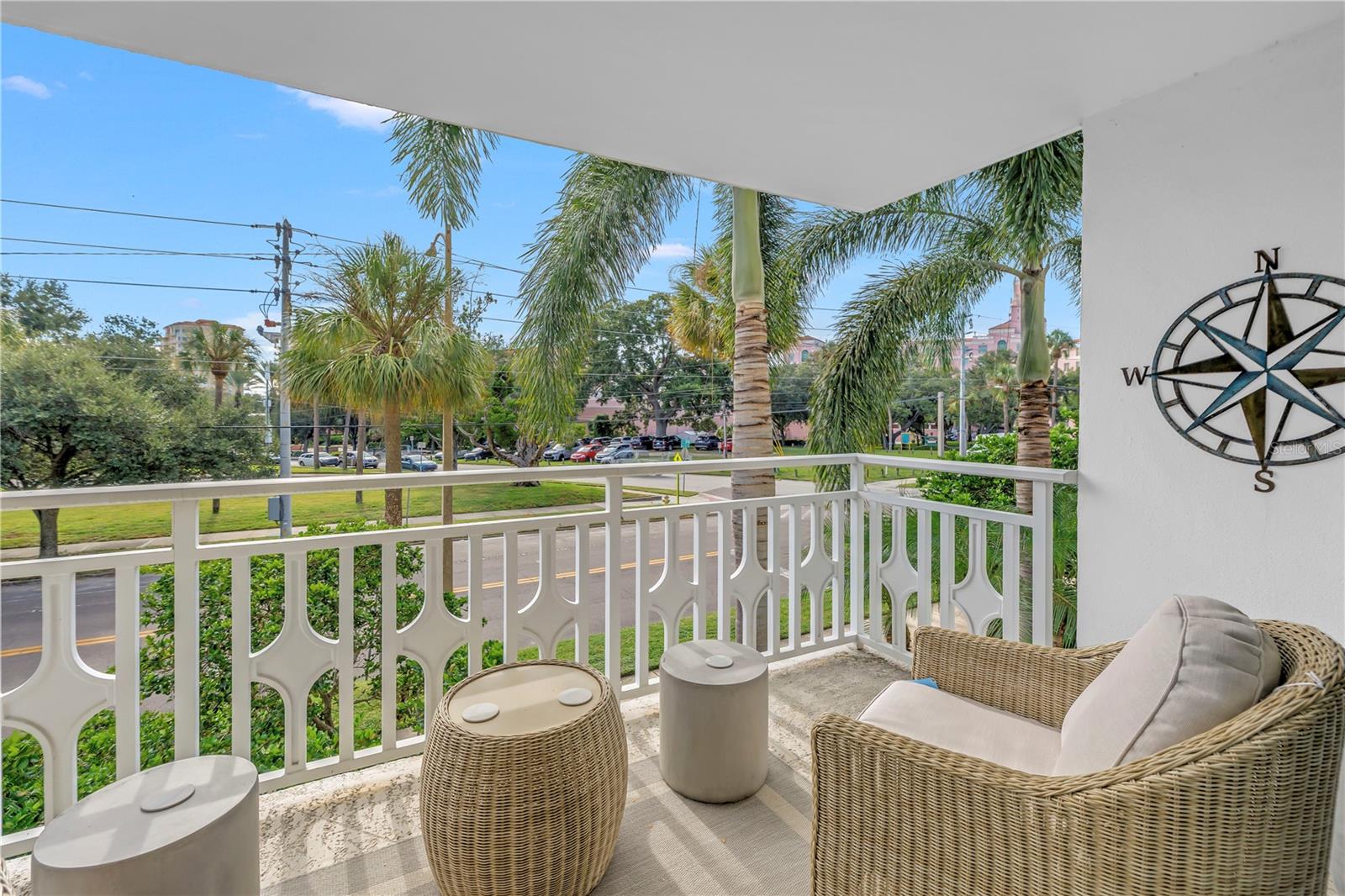 700 BEACH DRIVE NE, #201, St Petersburg, FL 33701