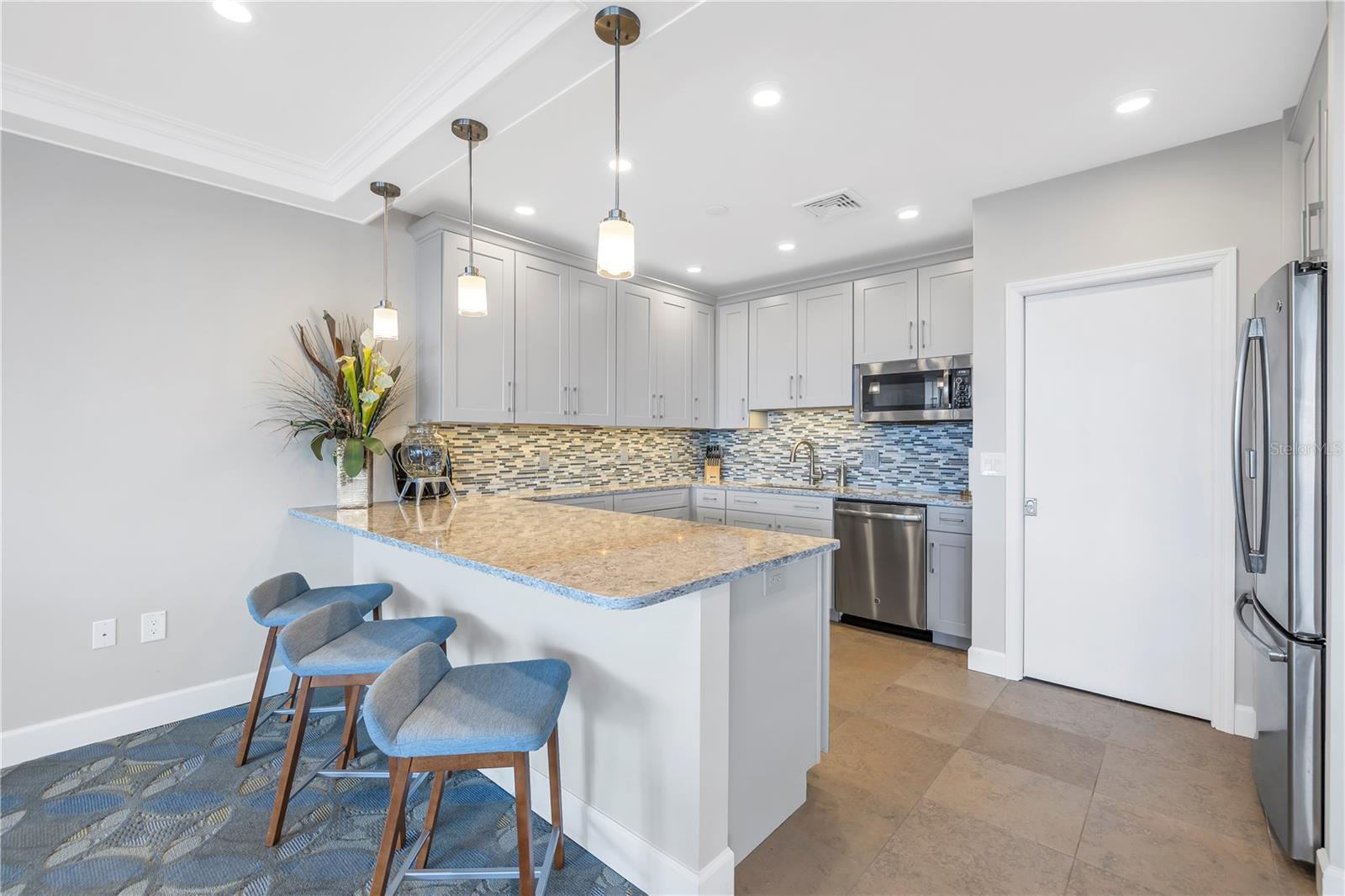 700 BEACH DRIVE NE, #201, St Petersburg, FL 33701