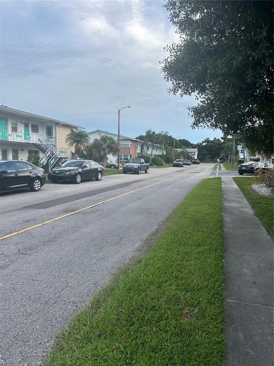 5940 21ST STREET N, #11, St Petersburg, FL 33714
