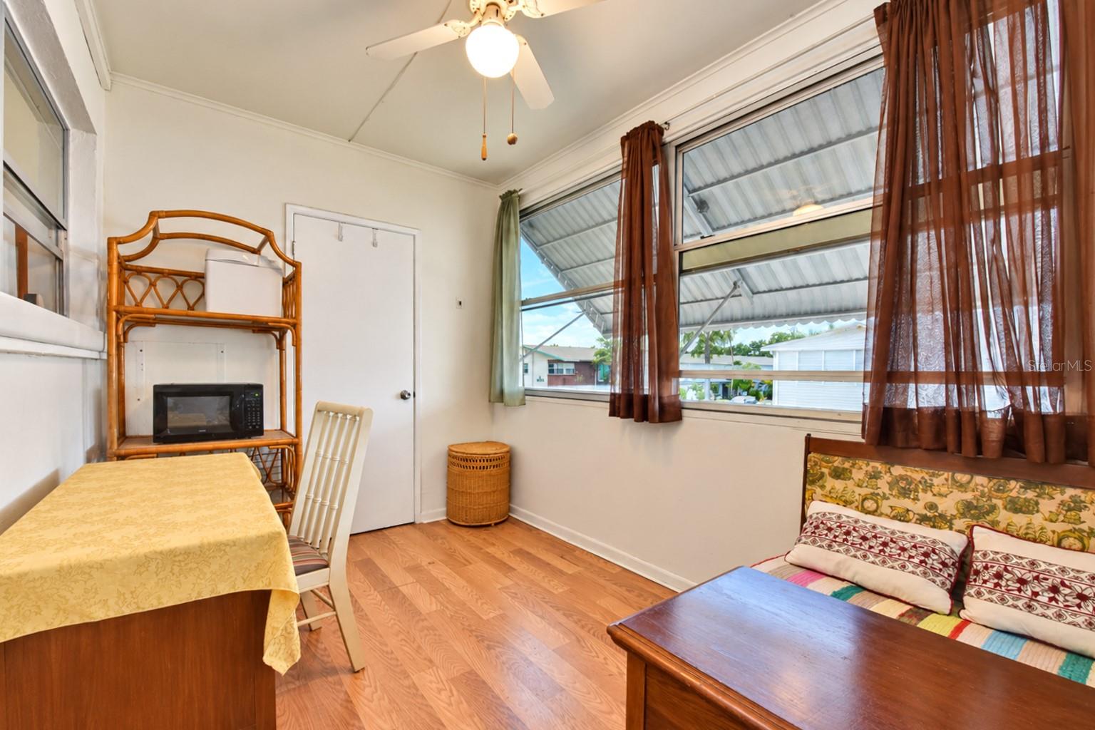 5940 21ST STREET N, #11, St Petersburg, FL 33714