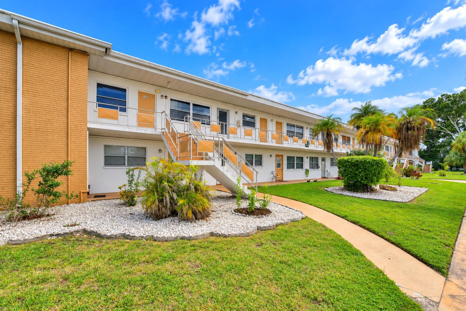 5940 21ST STREET N, #11, St Petersburg, FL 33714