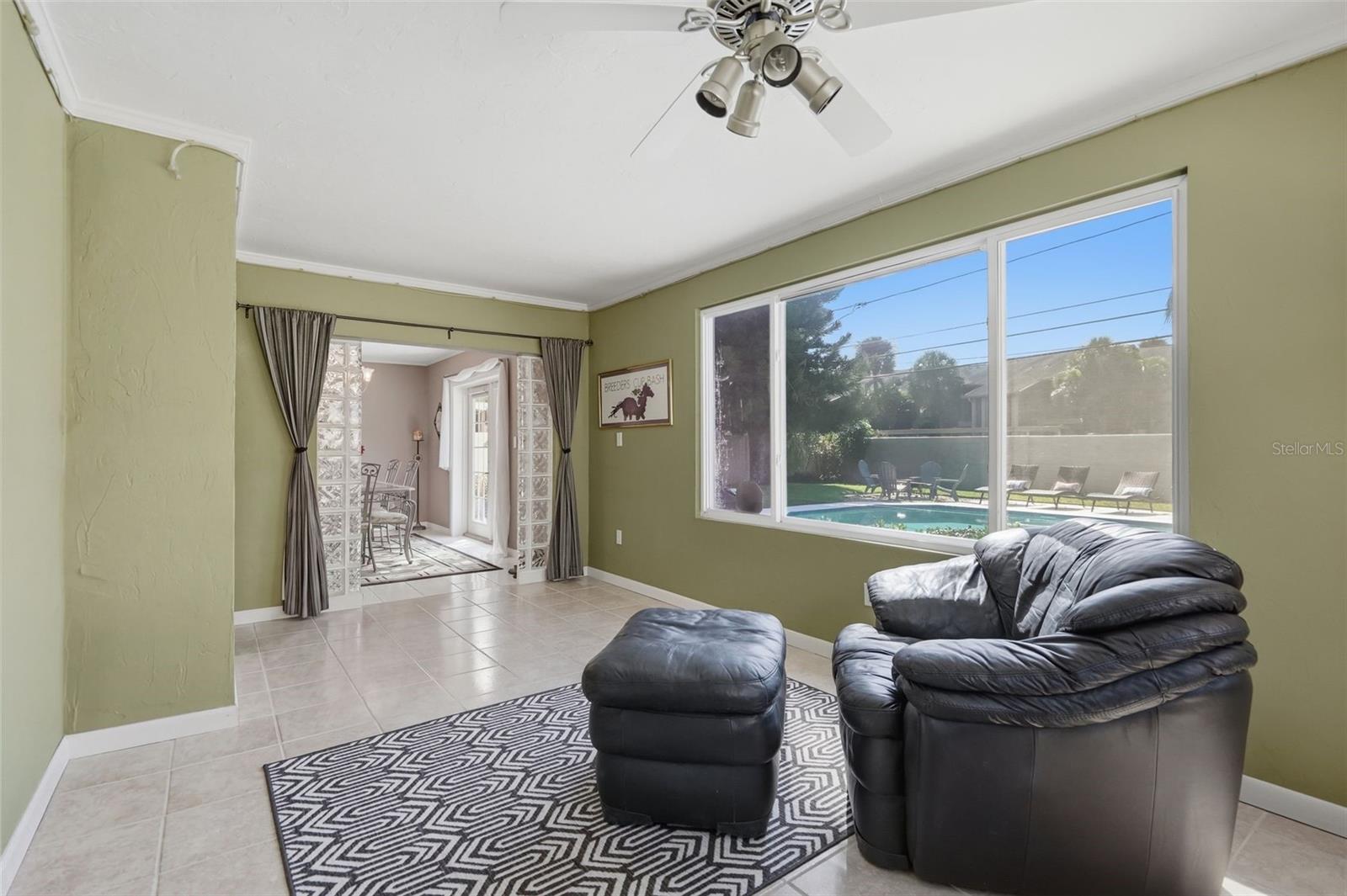 8430 7TH STREET N, St Petersburg, FL 33702