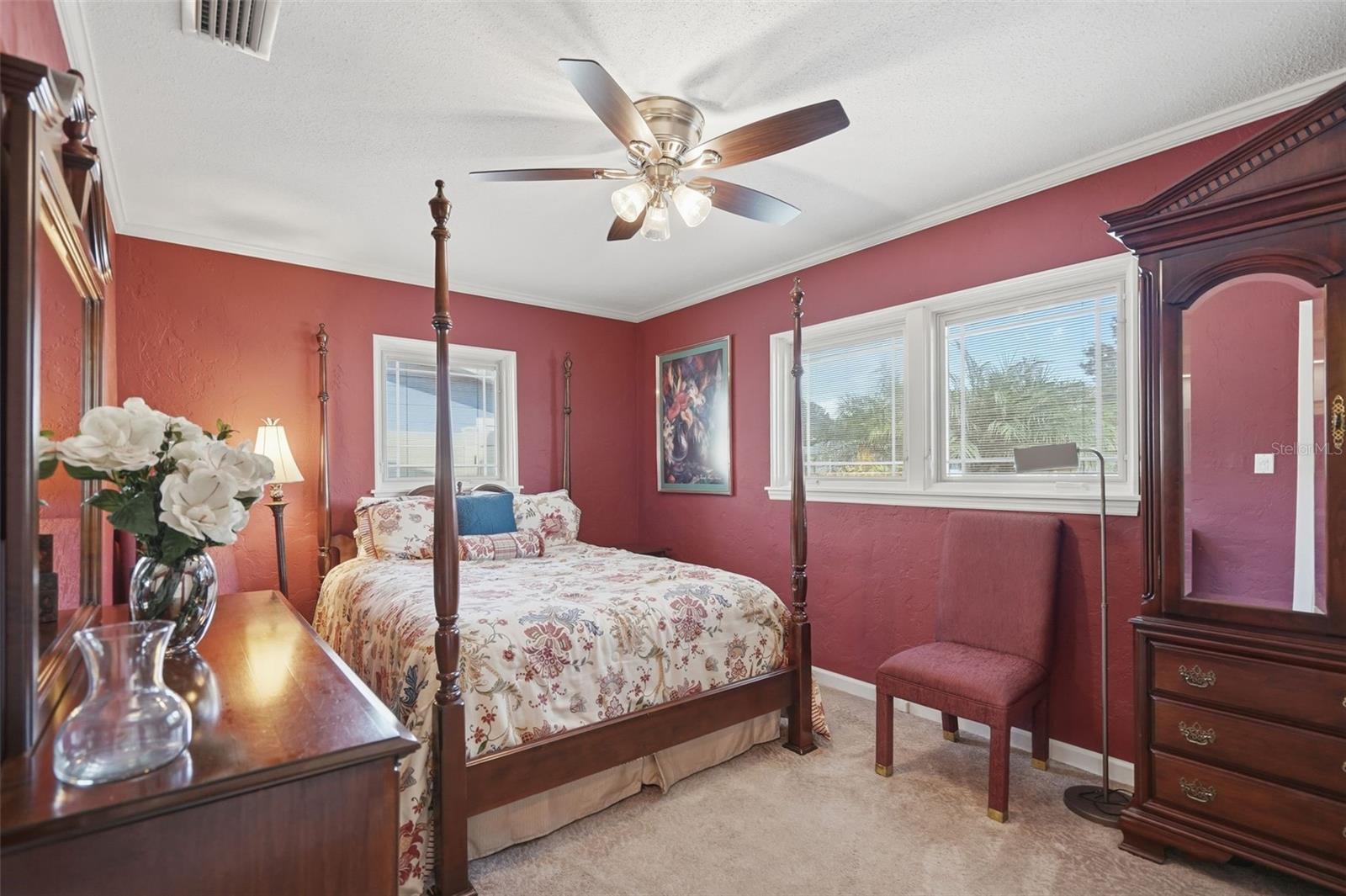 8430 7TH STREET N, St Petersburg, FL 33702