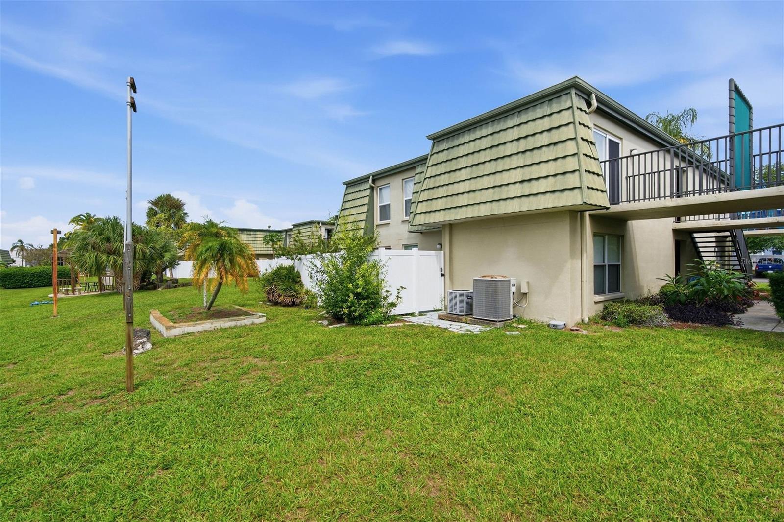 1799 N HIGHLAND AVENUE, #163, Clearwater, FL 33755 1799 N HIGHLAND AVENUE, #163, Clearwater, FL 33755