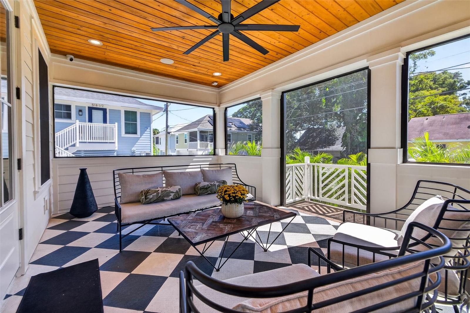 526 13TH AVENUE S, St Petersburg, FL 33701