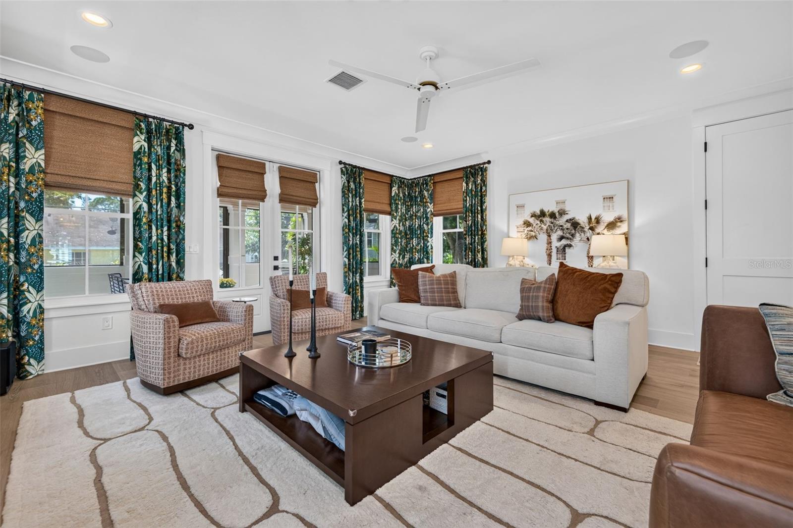 526 13TH AVENUE S, St Petersburg, FL 33701