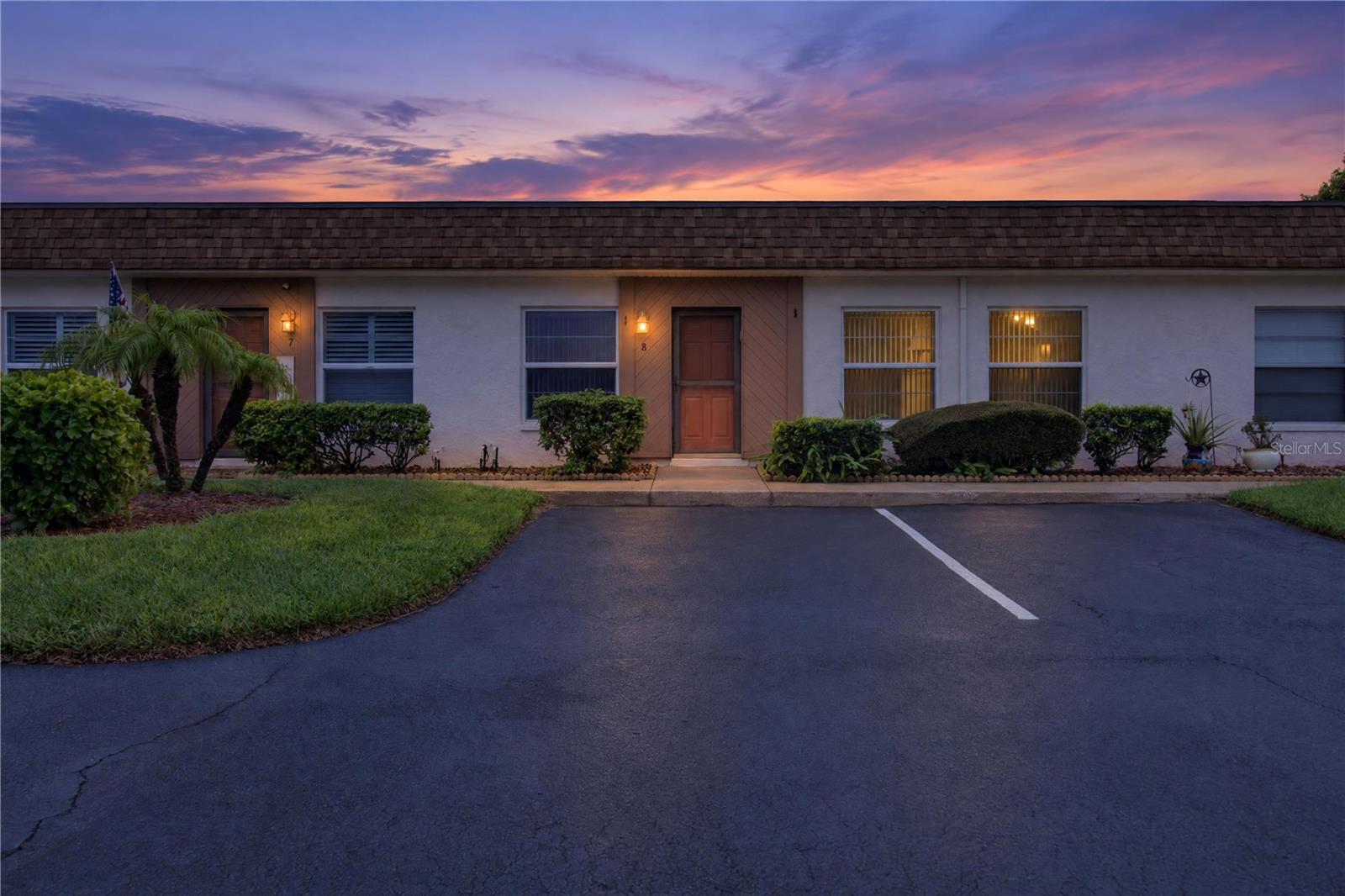 6176 CHESHAM DRIVE, #8, New Port Richey, FL 34653