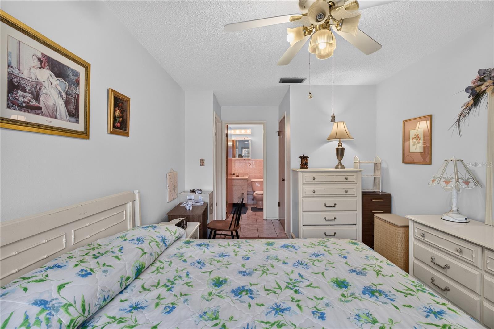 6176 CHESHAM DRIVE, #8, New Port Richey, FL 34653